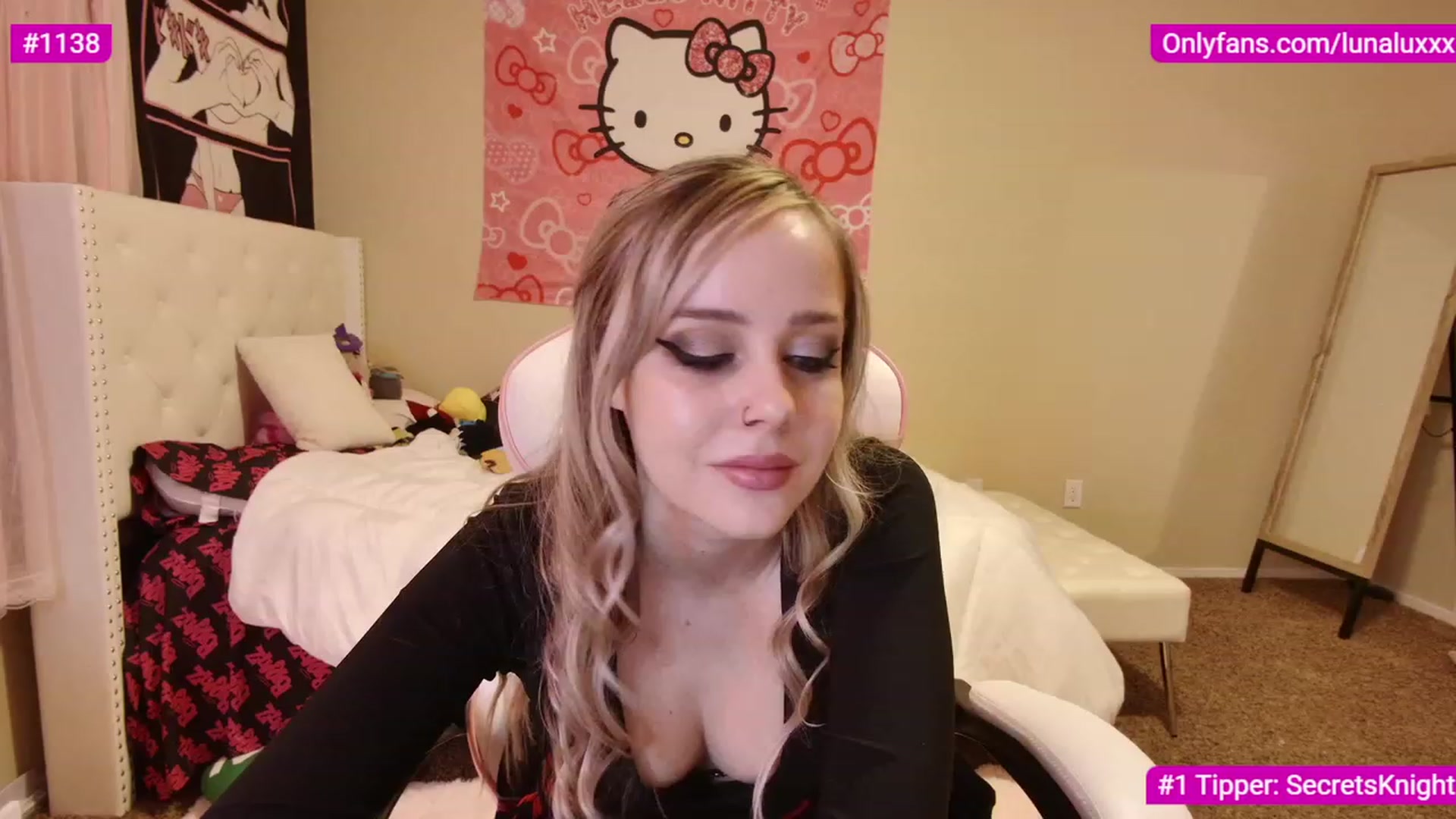 Gallery image thumbnail from lunalovelyy's myfreecams stream on, 01/31/2023, 06:11 image 17 of 20