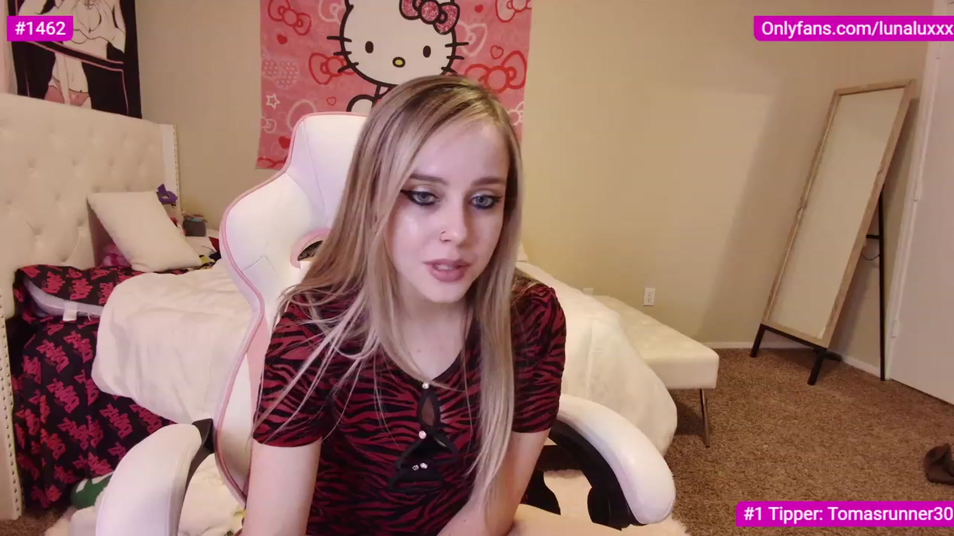 Gallery image thumbnail from lunalovelyy's myfreecams stream on, 02/03/2023, 03:13 image 13 of 20