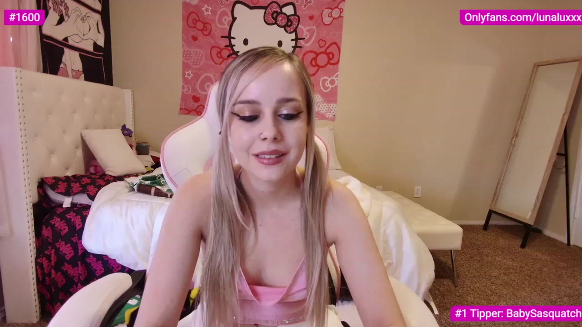 Gallery image thumbnail from lunalovelyy's myfreecams stream on, 02/04/2023, 24:30 image 3 of 20