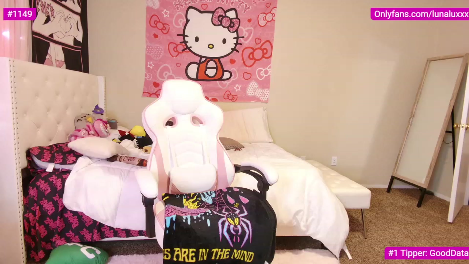 Gallery image thumbnail from lunalovelyy's myfreecams stream on, 02/04/2023, 20:52 image 12 of 20