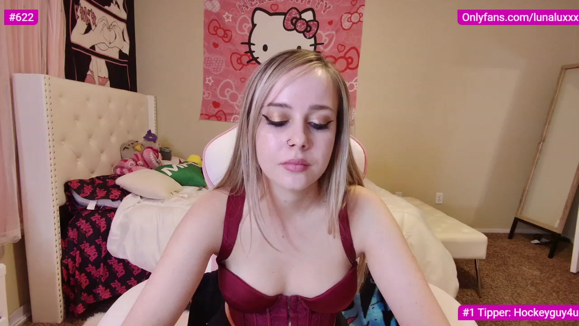 Gallery image thumbnail from lunalovelyy's myfreecams stream on, 02/06/2023, 06:55 image 9 of 20