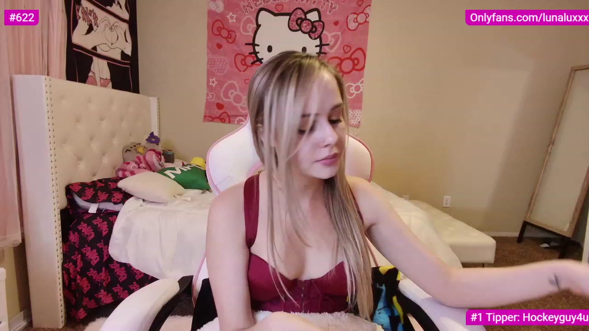 Gallery image thumbnail from lunalovelyy's myfreecams stream on, 02/06/2023, 06:55 image 10 of 20