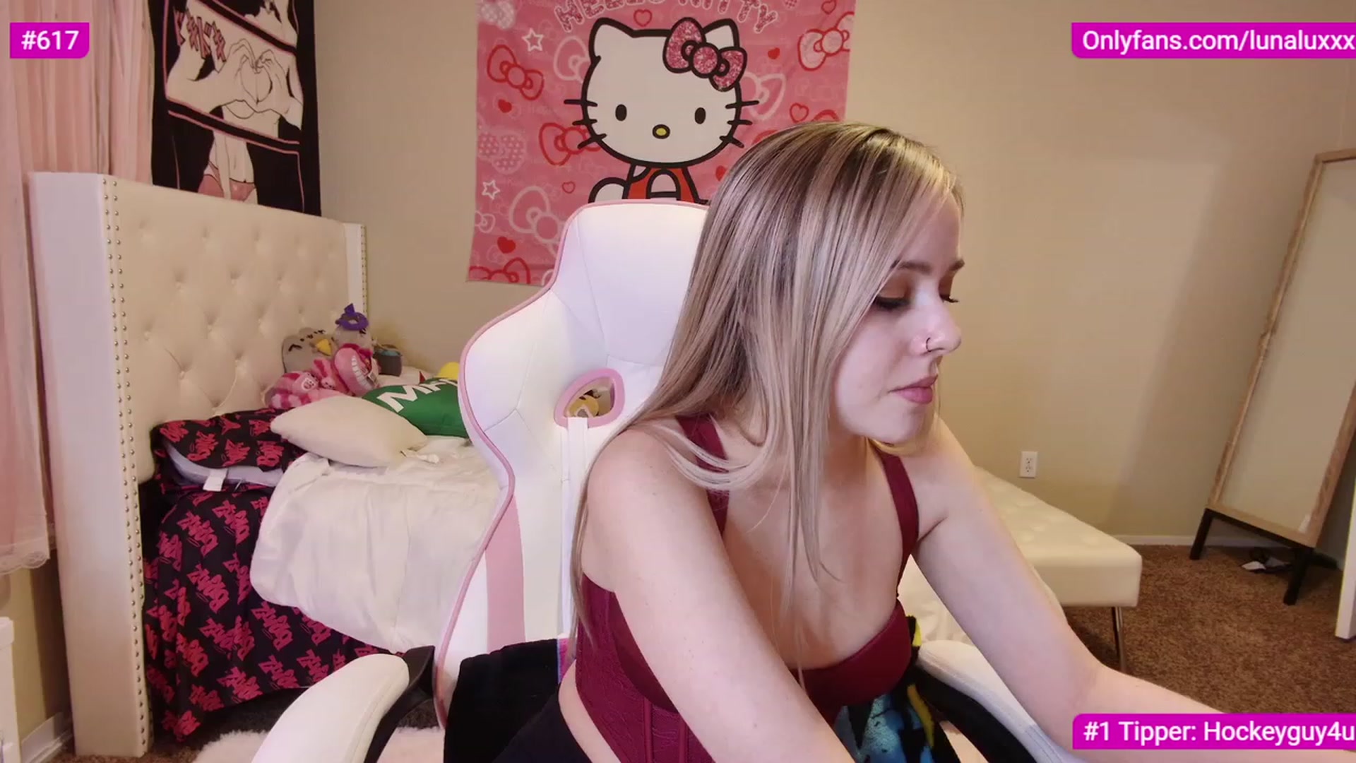 Gallery image thumbnail from lunalovelyy's myfreecams stream on, 02/06/2023, 06:55 image 16 of 20