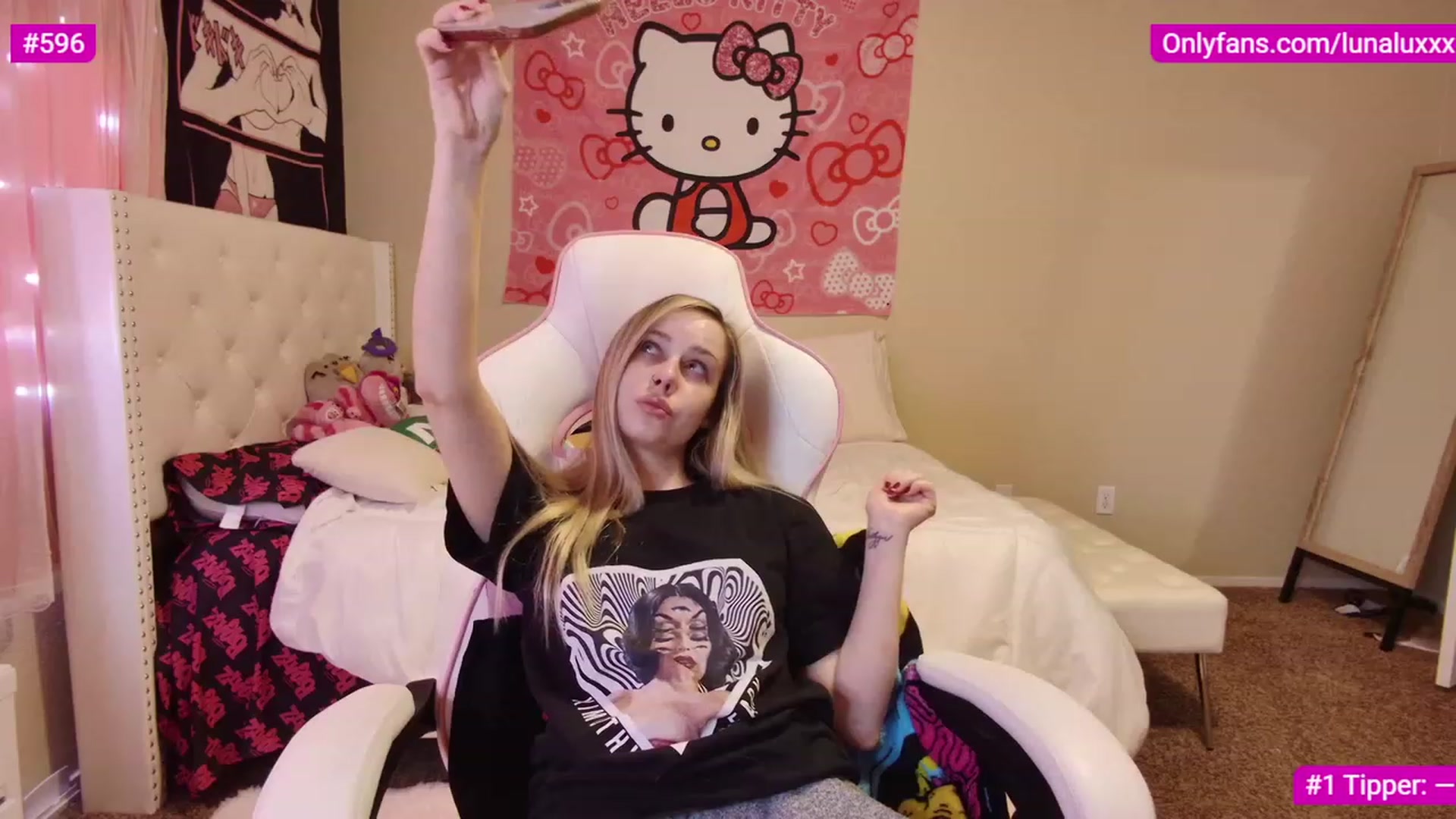 Gallery image thumbnail from lunalovelyy's myfreecams stream on, 02/06/2023, 18:54 image 4 of 20