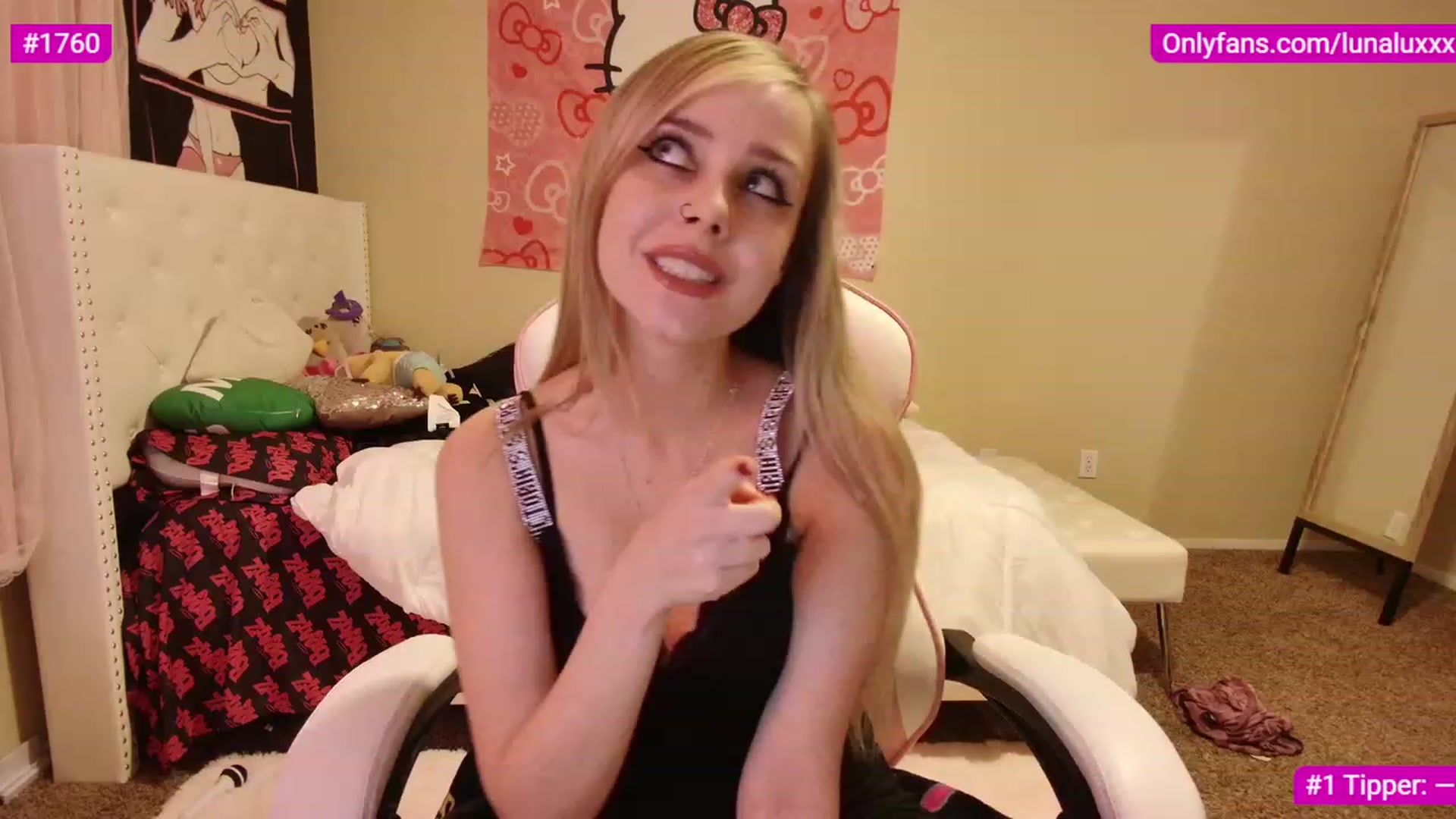 Gallery image thumbnail from lunalovelyy's myfreecams stream on, 02/25/2023, 07:03 image 4 of 20