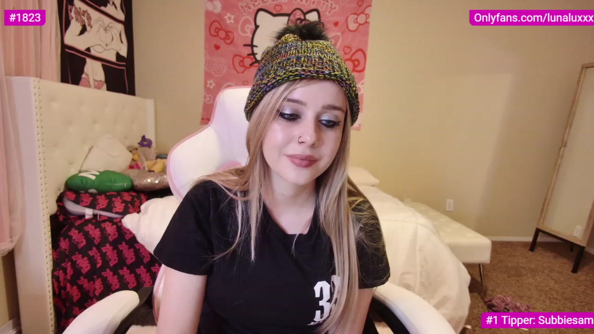Gallery image thumbnail from lunalovelyy's myfreecams stream on, 02/26/2023, 03:22 image 6 of 20