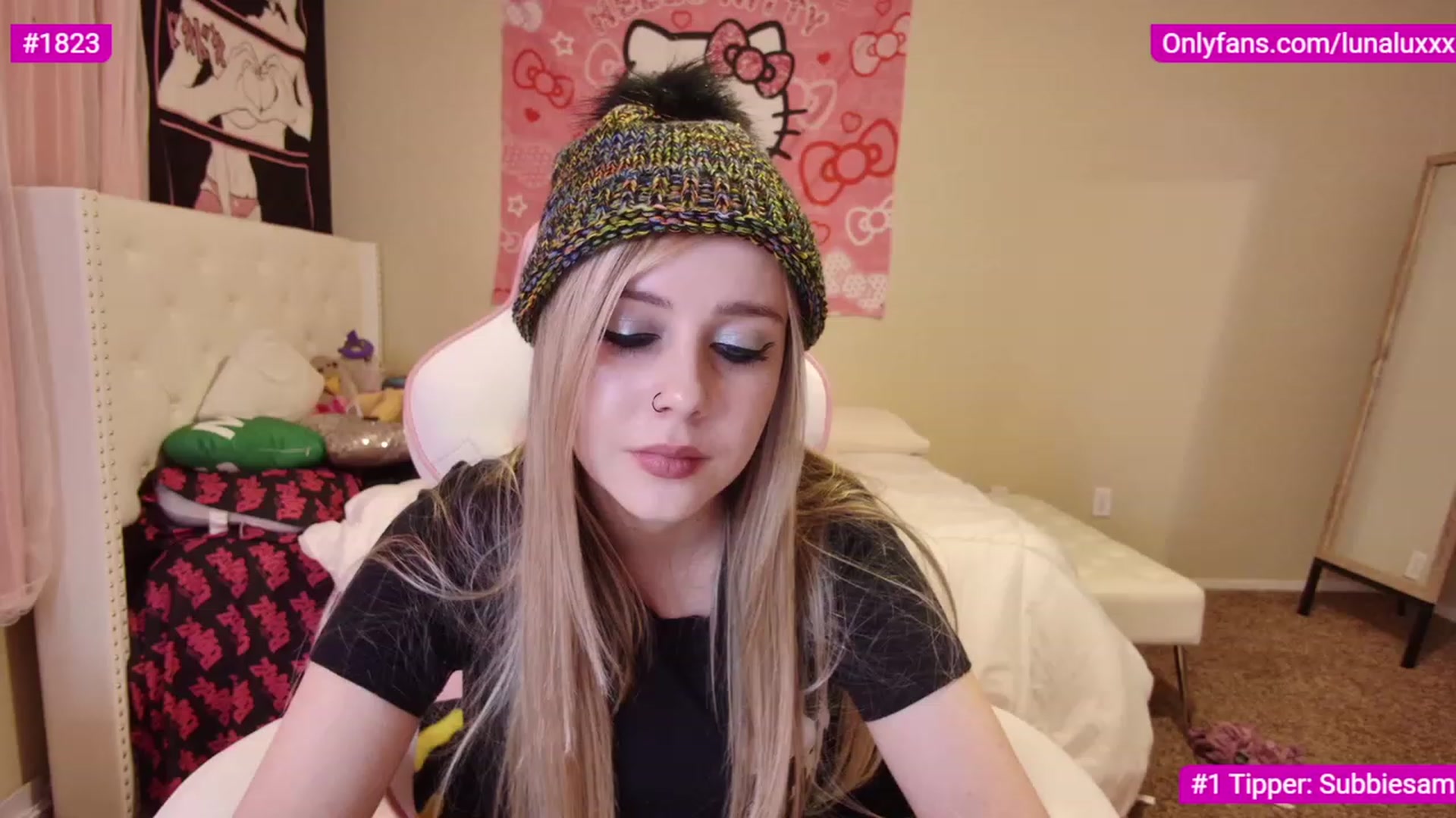 Gallery image thumbnail from lunalovelyy's myfreecams stream on, 02/26/2023, 03:22 image 5 of 20