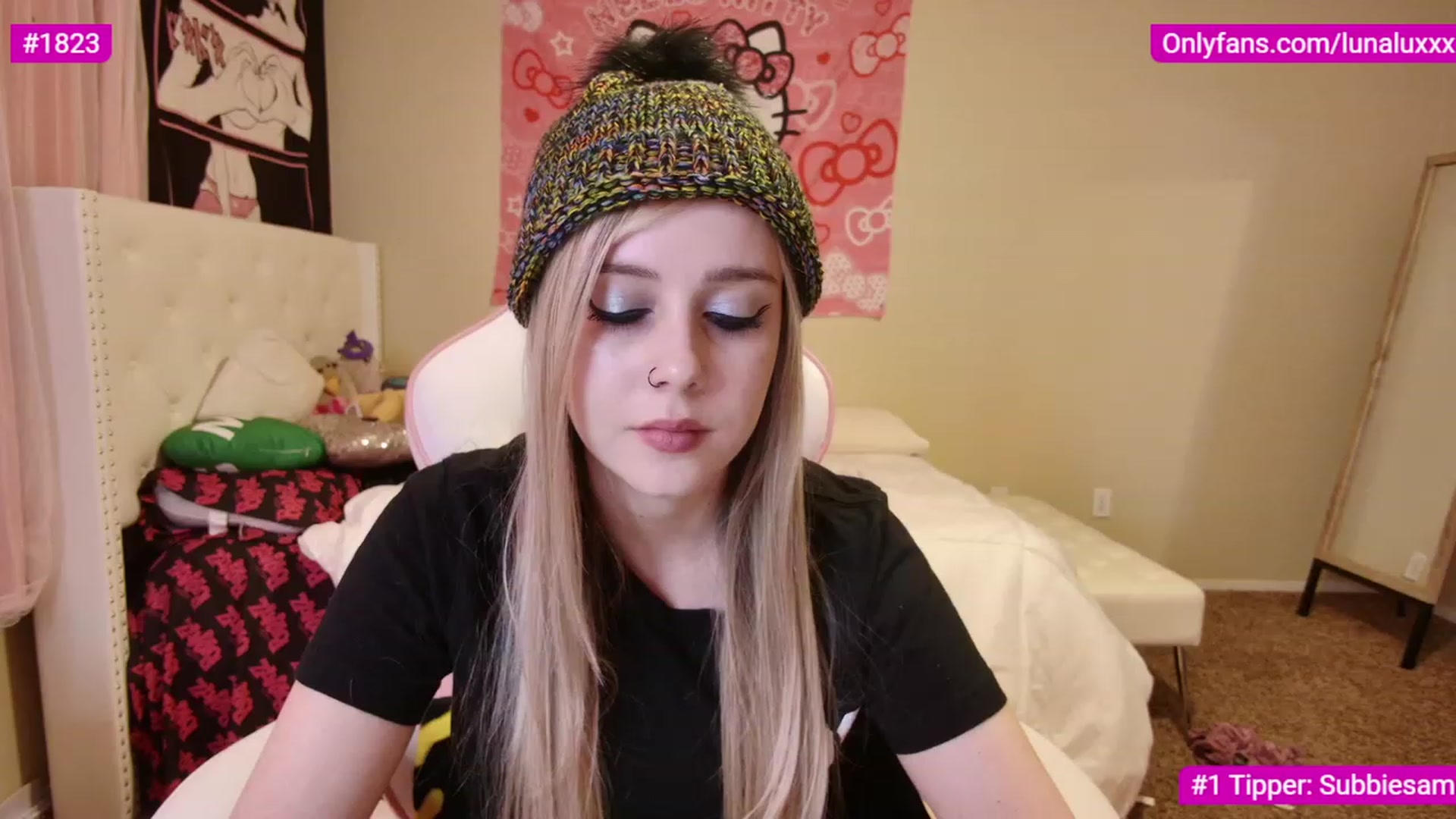 Gallery image thumbnail from lunalovelyy's myfreecams stream on, 02/26/2023, 03:22 image 10 of 20