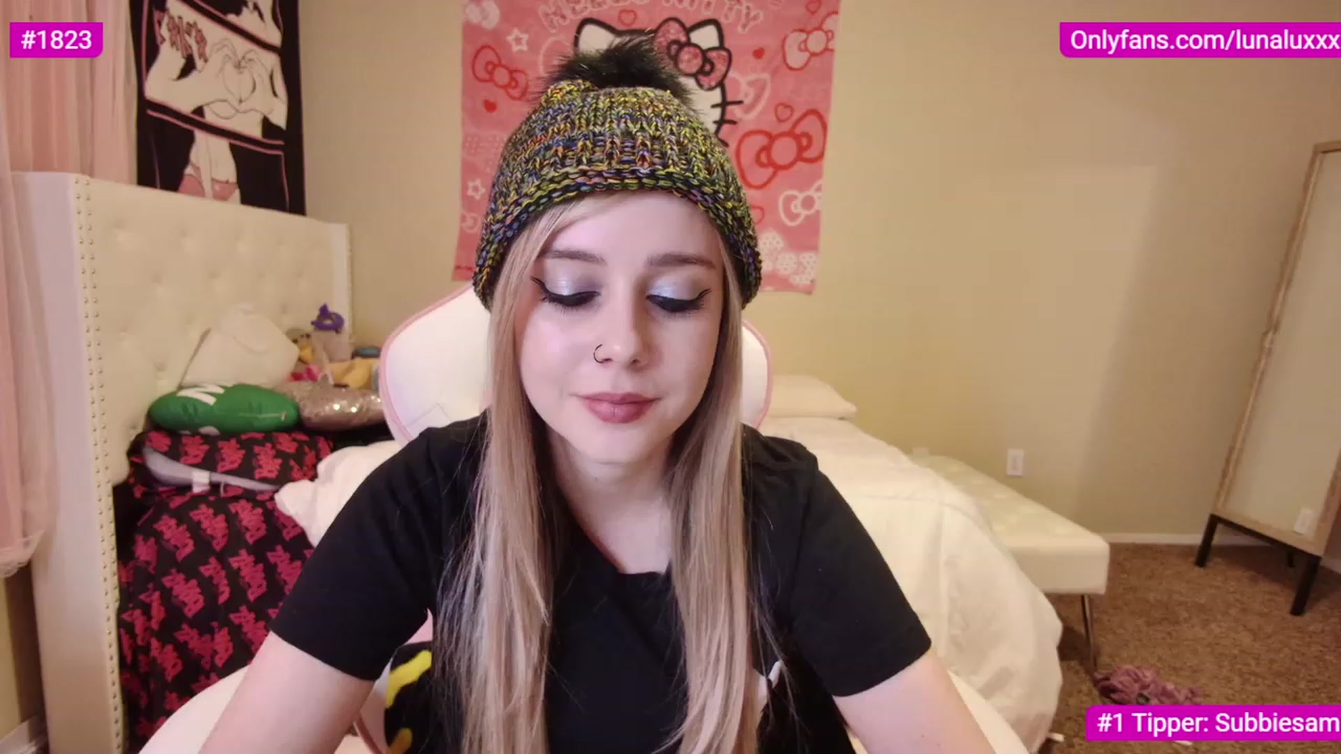 Gallery image thumbnail from lunalovelyy's myfreecams stream on, 02/26/2023, 03:22 image 8 of 20