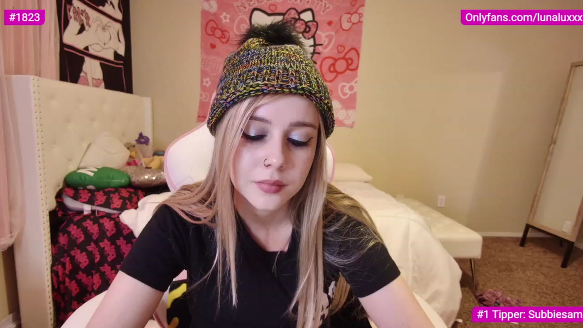Gallery image thumbnail from lunalovelyy's myfreecams stream on, 02/26/2023, 03:22 image 7 of 20