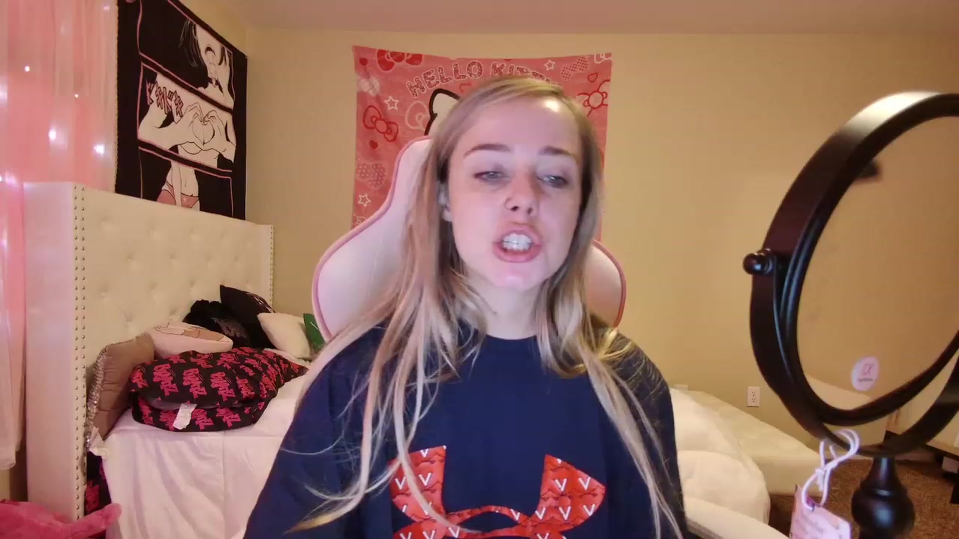 Gallery image thumbnail from lunalovelyy's myfreecams stream on, 05/30/2023, 17:37 image 10 of 20