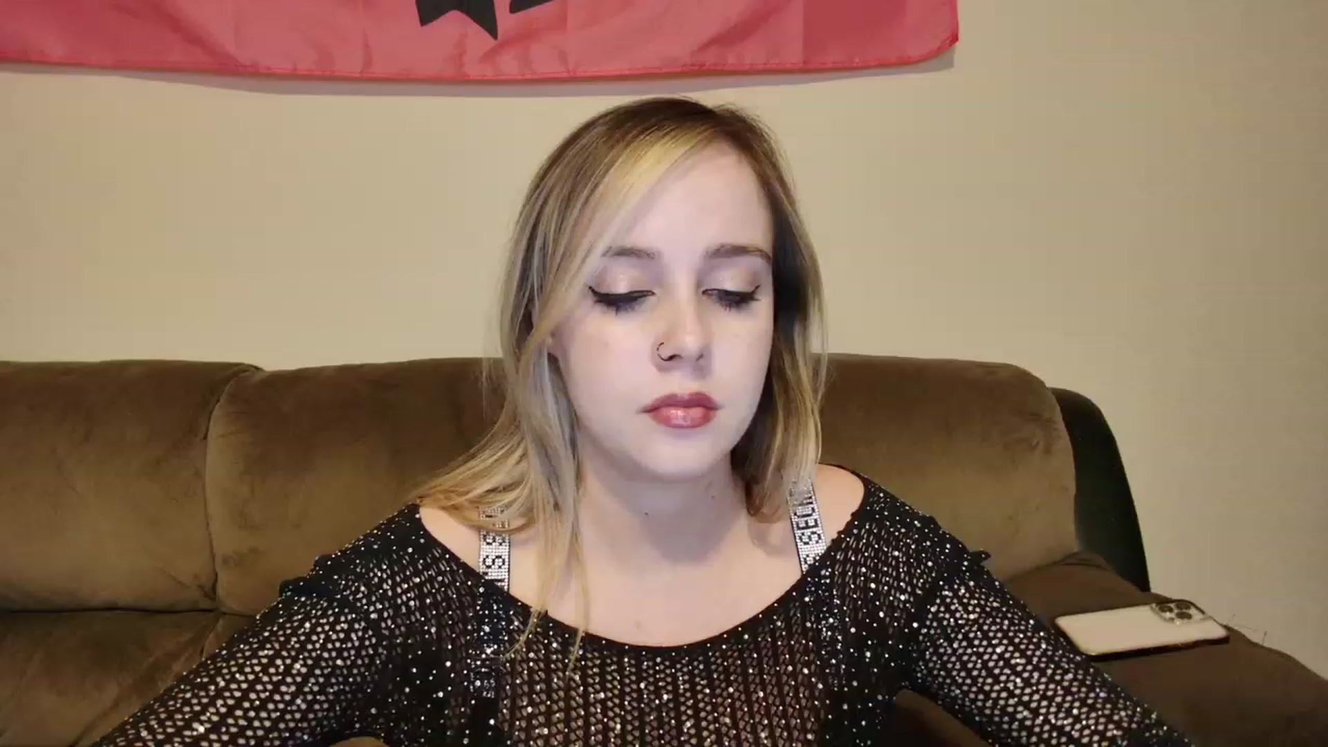 Gallery image thumbnail from lunalovelyy's myfreecams stream on, 09/02/2023, 08:26 image 1 of 20