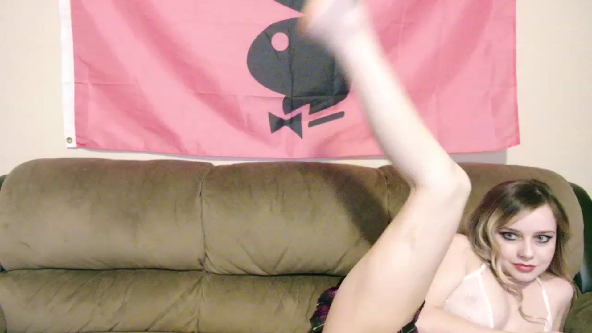 Gallery image thumbnail from lunalovelyy's myfreecams stream on, 12/02/2023, 09:02 image 3 of 20