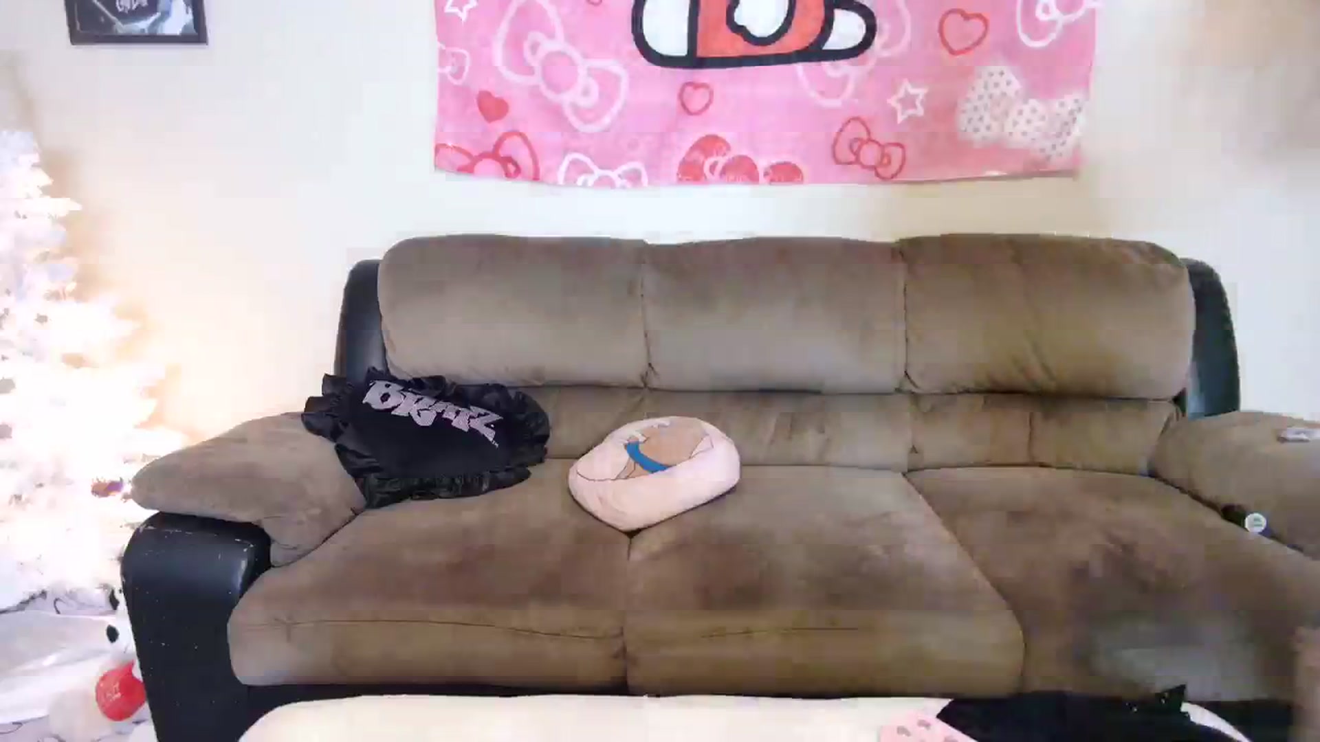 Gallery image thumbnail from lunalovelyy's myfreecams stream on, 01/16/2024, 03:02 image 15 of 20