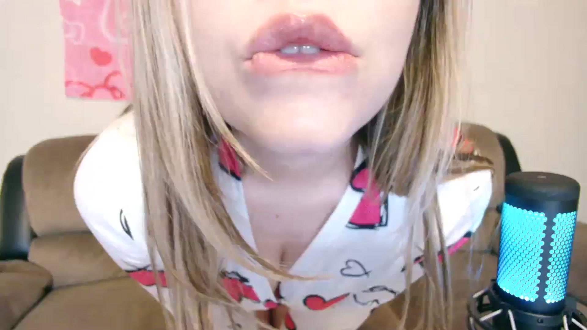 Gallery image thumbnail from lunalovelyy's myfreecams stream on, 02/11/2024, 12:56 image 10 of 20