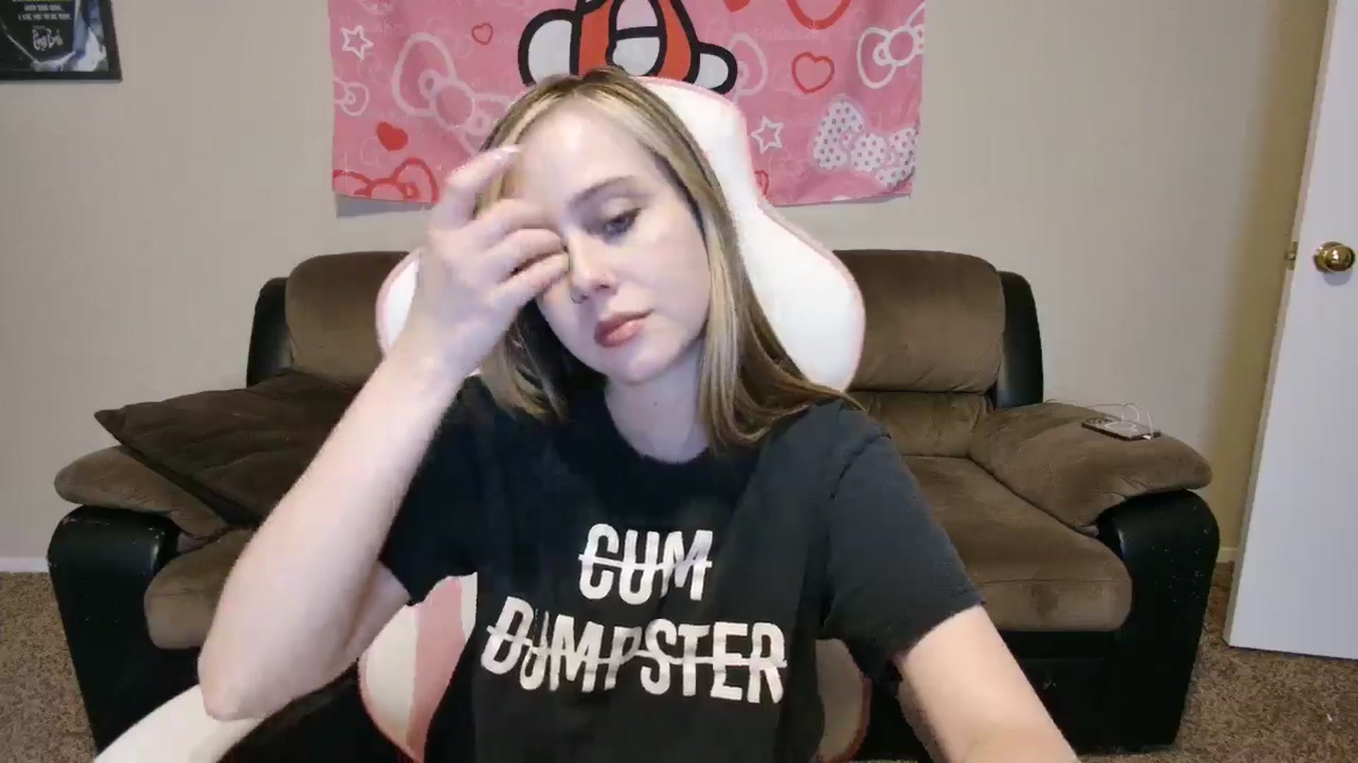 Gallery image thumbnail from lunalovelyy's myfreecams stream on, 07/26/2024, 08:22 image 8 of 20