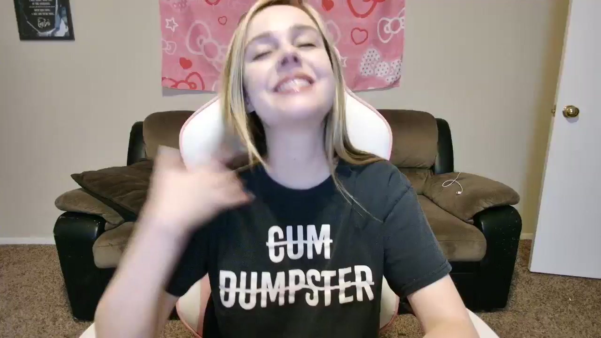 Gallery image thumbnail from lunalovelyy's myfreecams stream on, 07/26/2024, 08:22 image 3 of 20