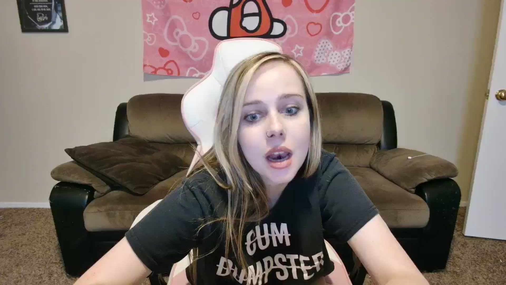 Gallery image thumbnail from lunalovelyy's myfreecams stream on, 07/26/2024, 08:47 image 2 of 20