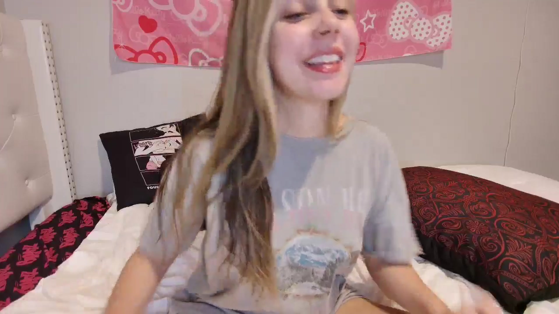Gallery image thumbnail from lunalovelyy's myfreecams stream on, 08/28/2024, 07:48 image 8 of 20
