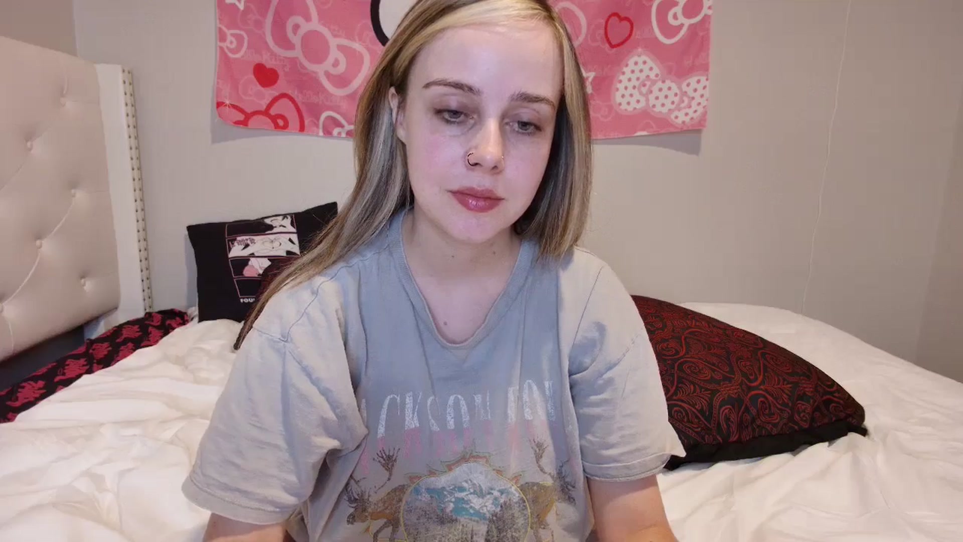 Gallery image thumbnail from lunalovelyy's myfreecams stream on, 08/28/2024, 07:48 image 18 of 20
