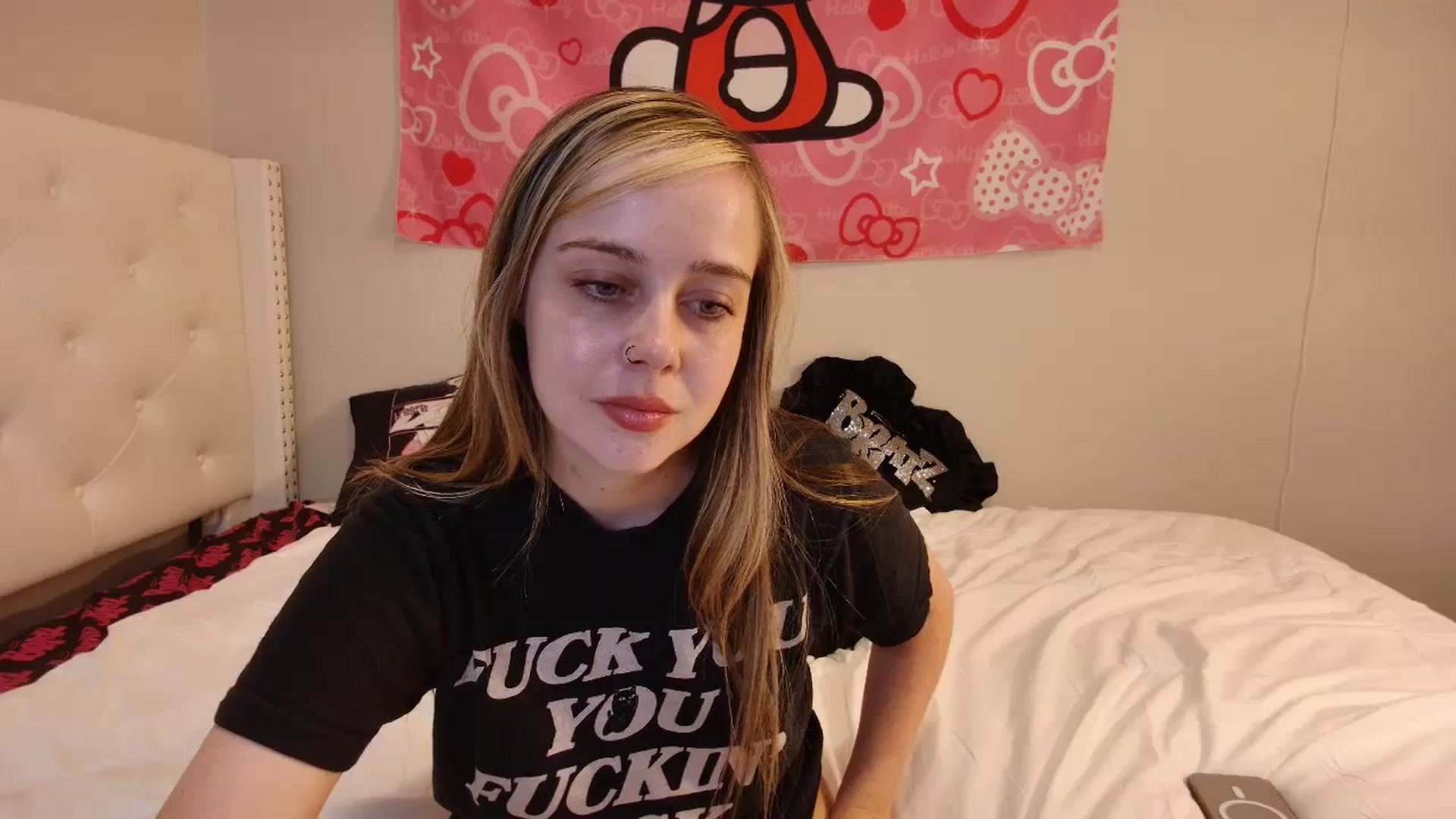 Gallery image thumbnail from lunalovelyy's myfreecams stream on, 09/08/2024, 08:15 image 15 of 20