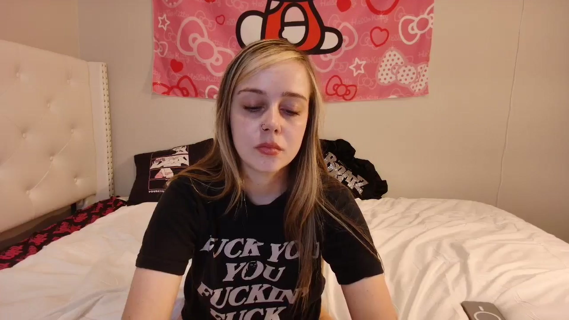 Gallery image thumbnail from lunalovelyy's myfreecams stream on, 09/08/2024, 08:15 image 17 of 20