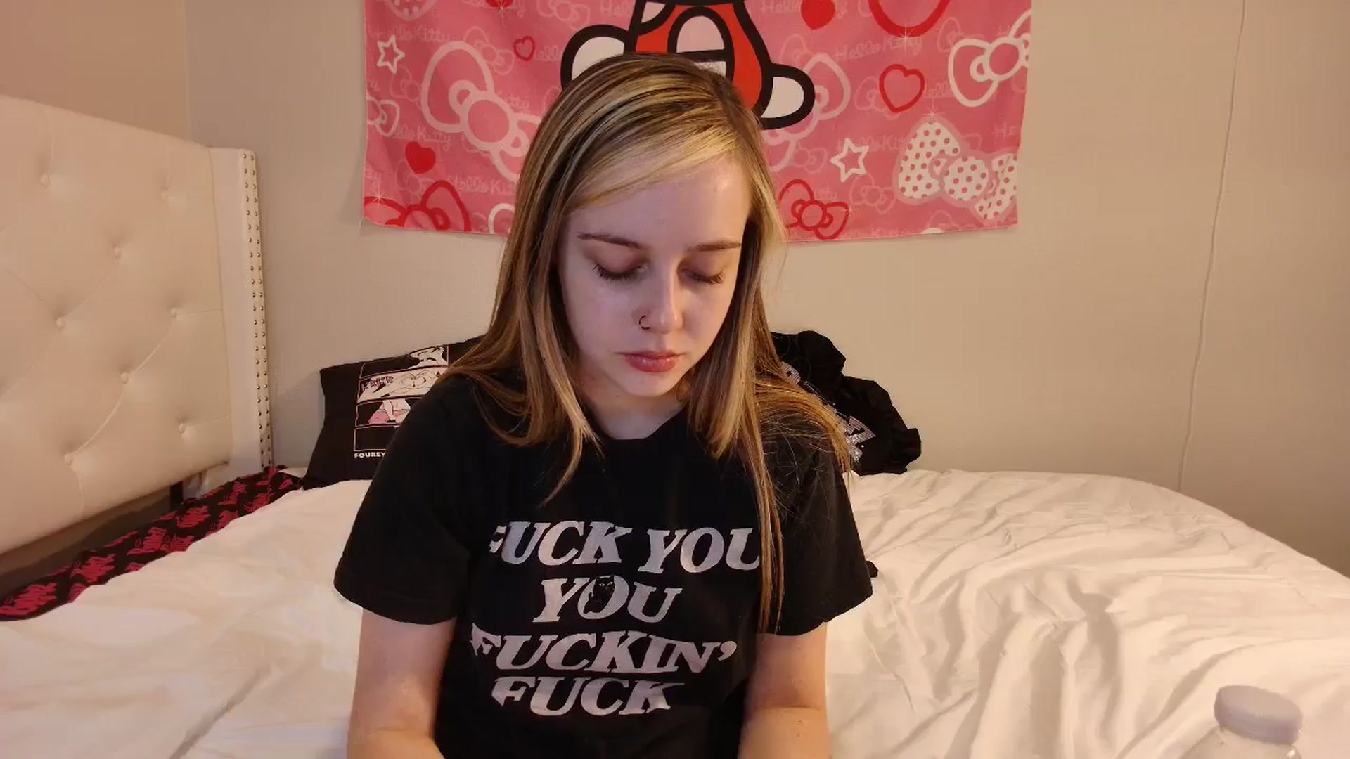 Gallery image thumbnail from lunalovelyy's myfreecams stream on, 09/08/2024, 08:15 image 8 of 20