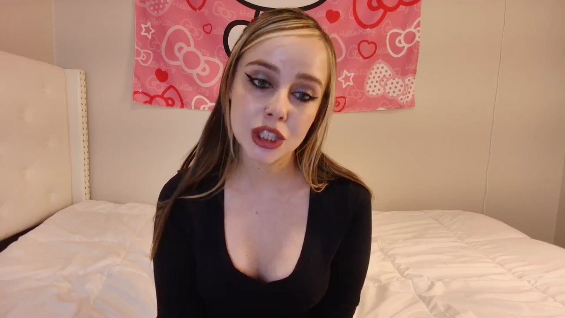 Gallery image thumbnail from lunalovelyy's myfreecams stream on, 11/05/2024, 09:58 image 5 of 20
