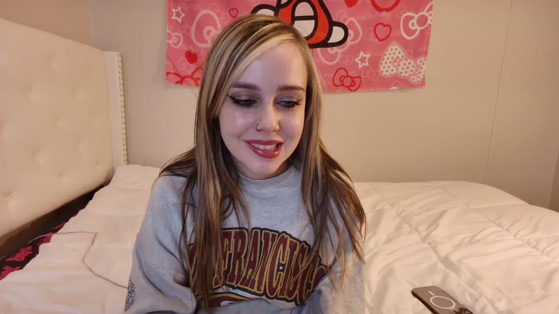 Gallery image thumbnail from lunalovelyy's myfreecams stream on, 11/06/2024, 08:54 image 20 of 20