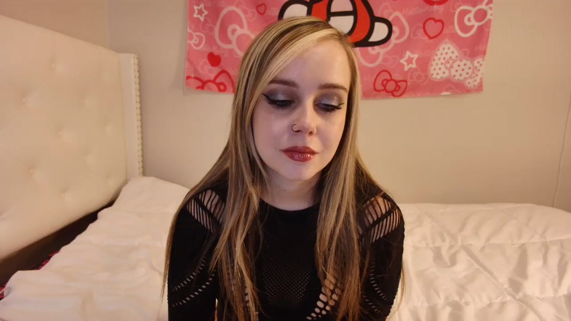 Gallery image thumbnail from lunalovelyy's myfreecams stream on, 11/07/2024, 09:19 image 5 of 20