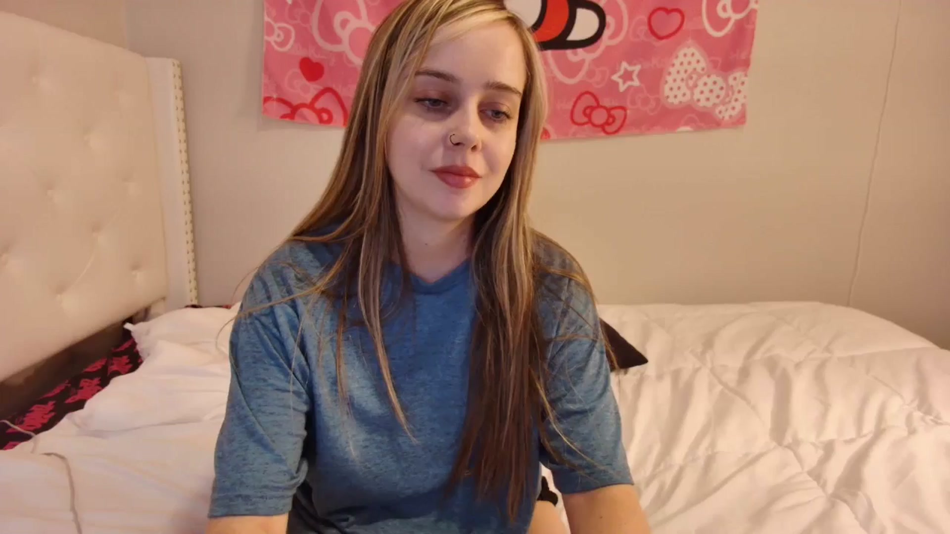 Gallery image thumbnail from lunalovelyy's myfreecams stream on, 11/10/2024, 09:01 image 11 of 20