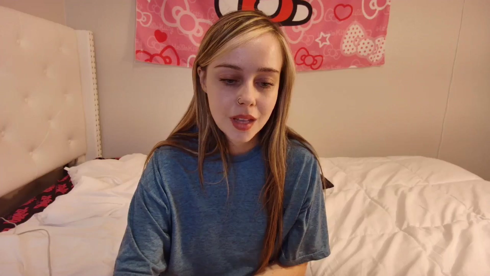 Gallery image thumbnail from lunalovelyy's myfreecams stream on, 11/10/2024, 09:01 image 5 of 20