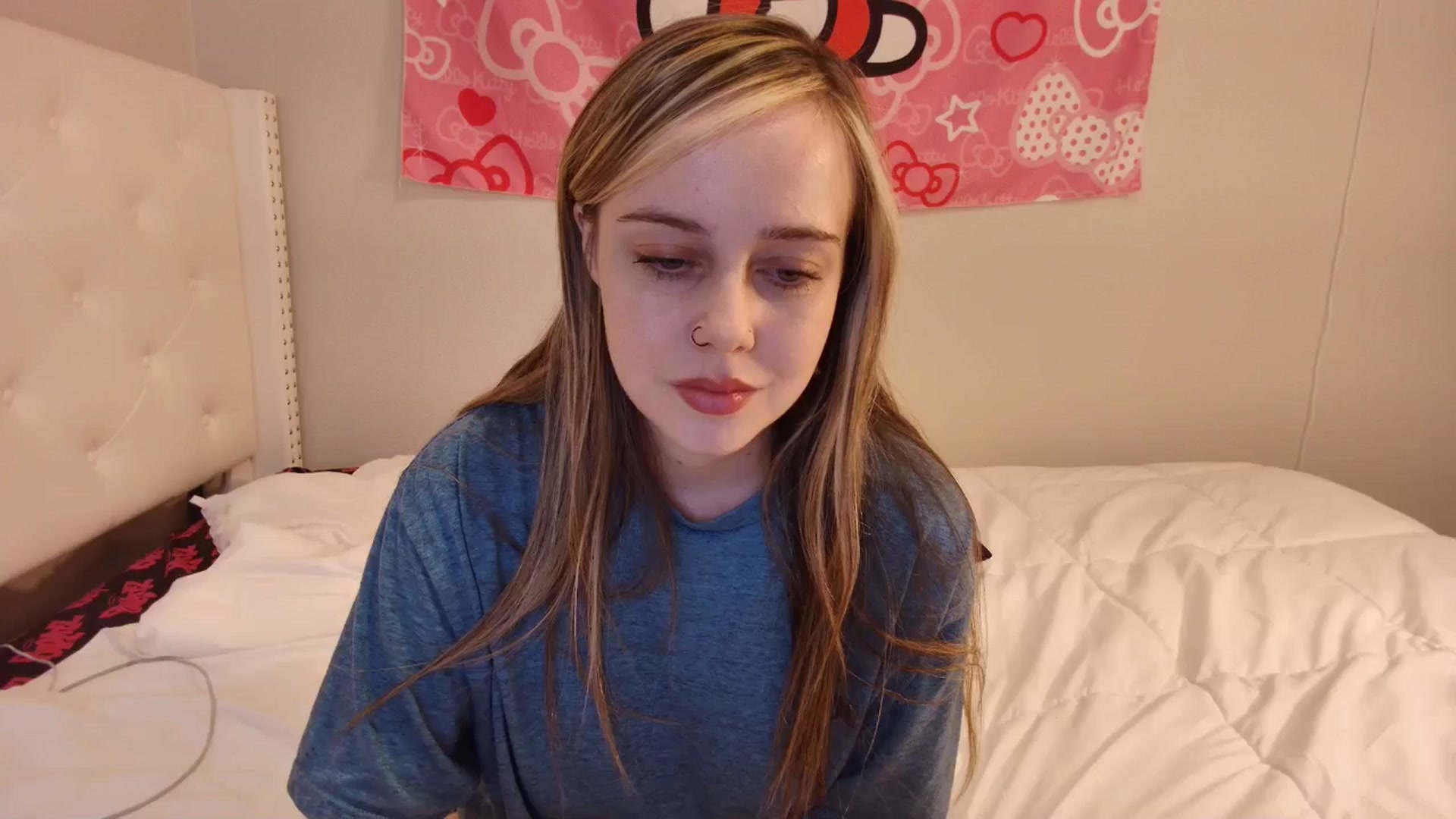 Gallery image thumbnail from lunalovelyy's myfreecams stream on, 11/10/2024, 09:01 image 14 of 20