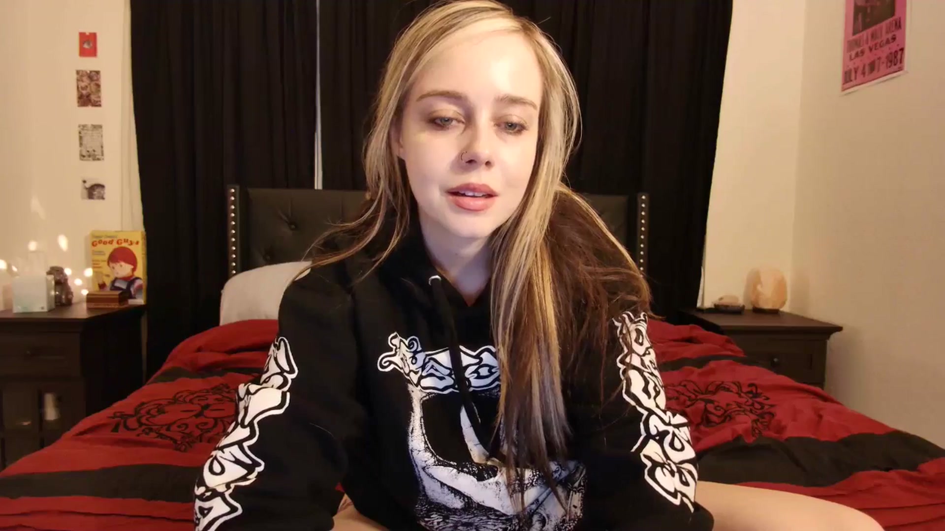 Gallery image thumbnail from lunalovelyy's myfreecams stream on, 01/08/2025, 01:57 image 5 of 20