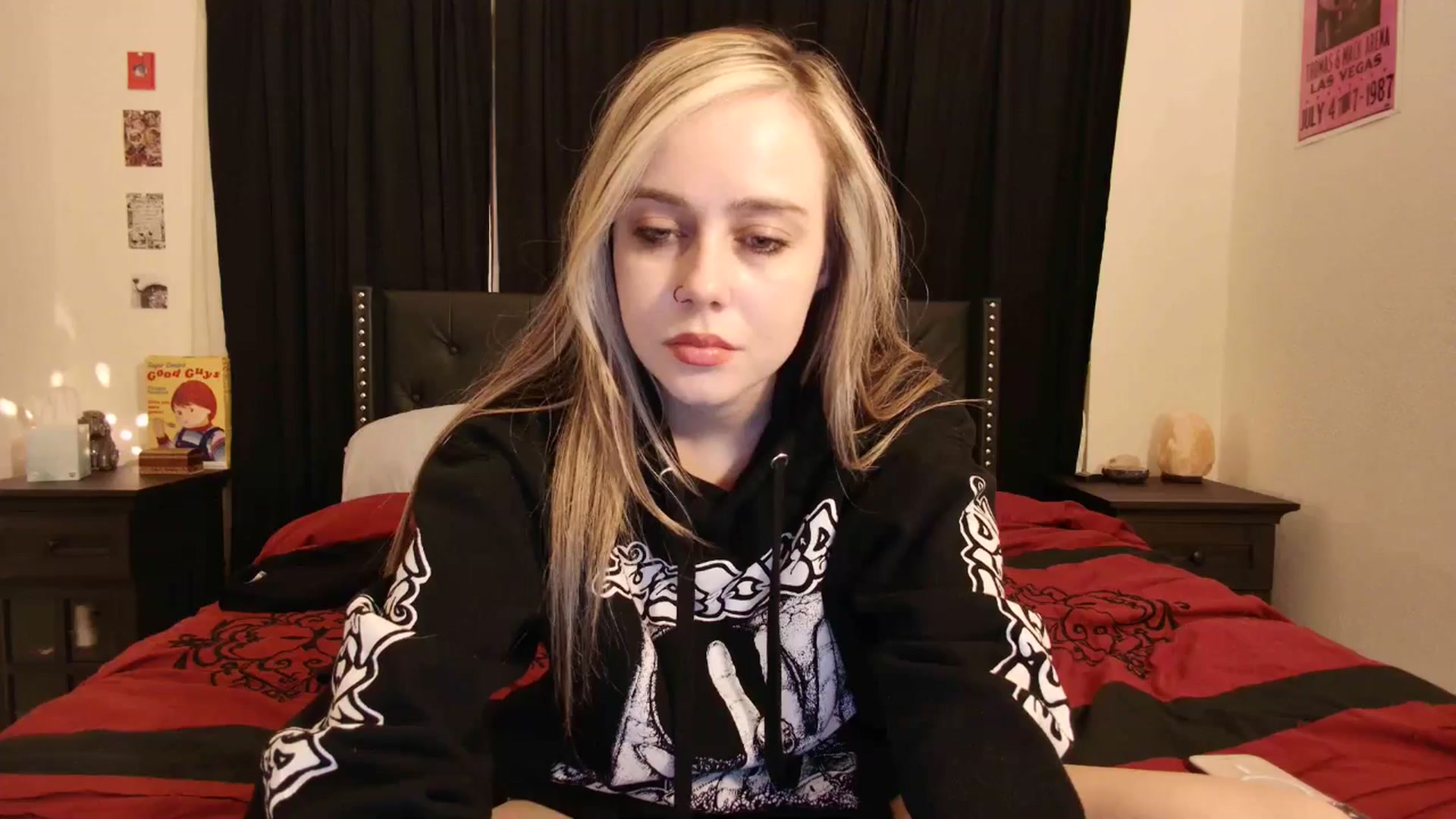 Gallery image thumbnail from lunalovelyy's myfreecams stream on, 01/08/2025, 01:57 image 17 of 20