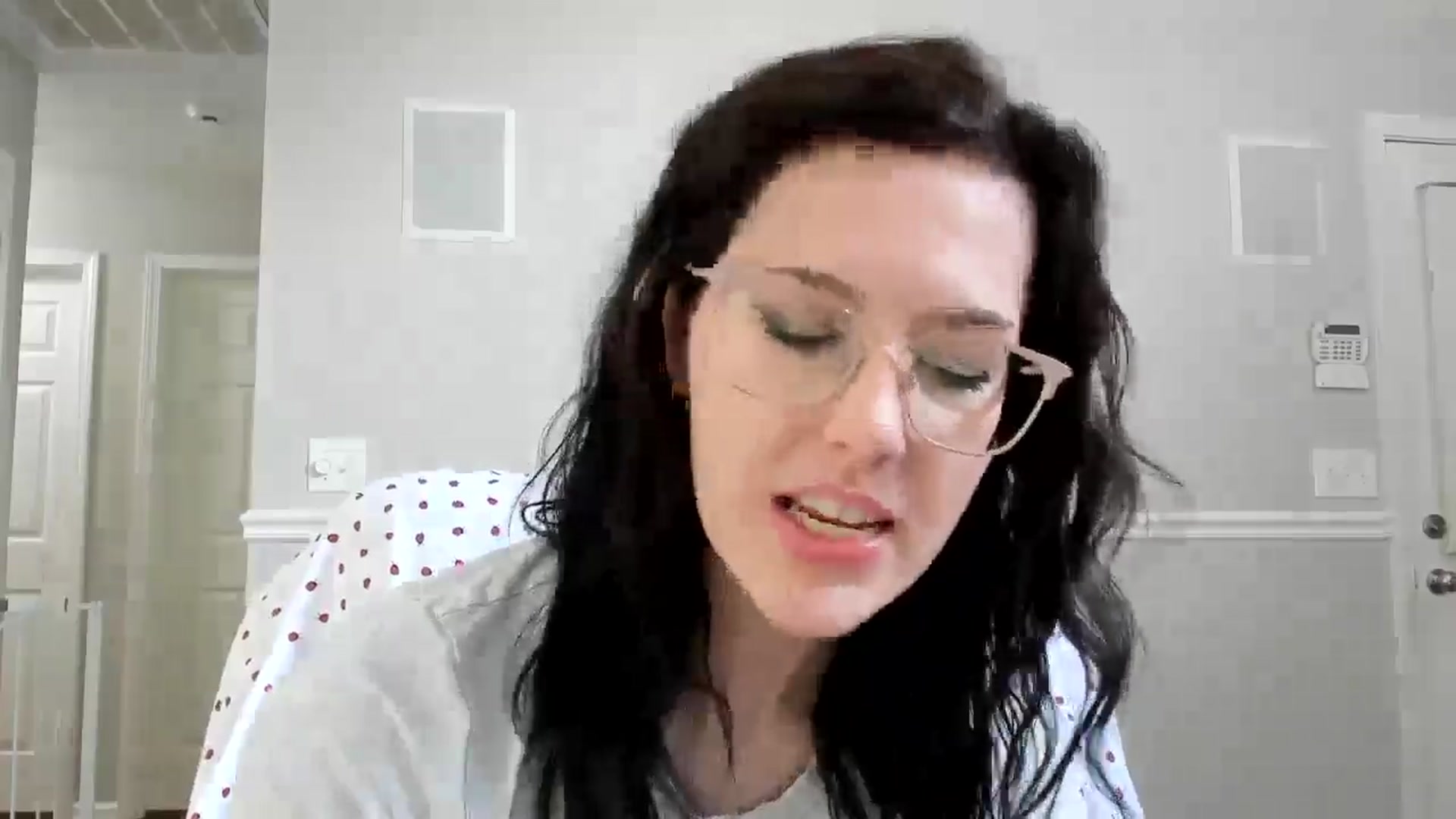 Gallery image thumbnail from luvbugv's myfreecams stream on, 03/03/2025, 19:13 image 3 of 20