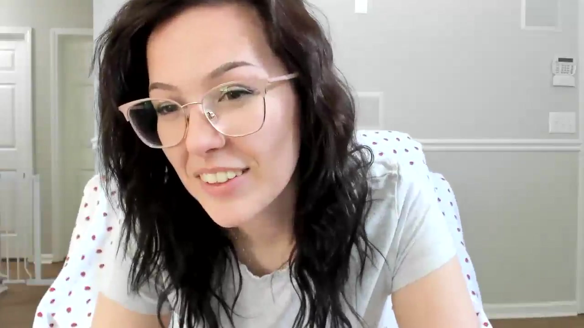 Gallery image thumbnail from luvbugv's myfreecams stream on, 03/03/2025, 20:02 image 3 of 20
