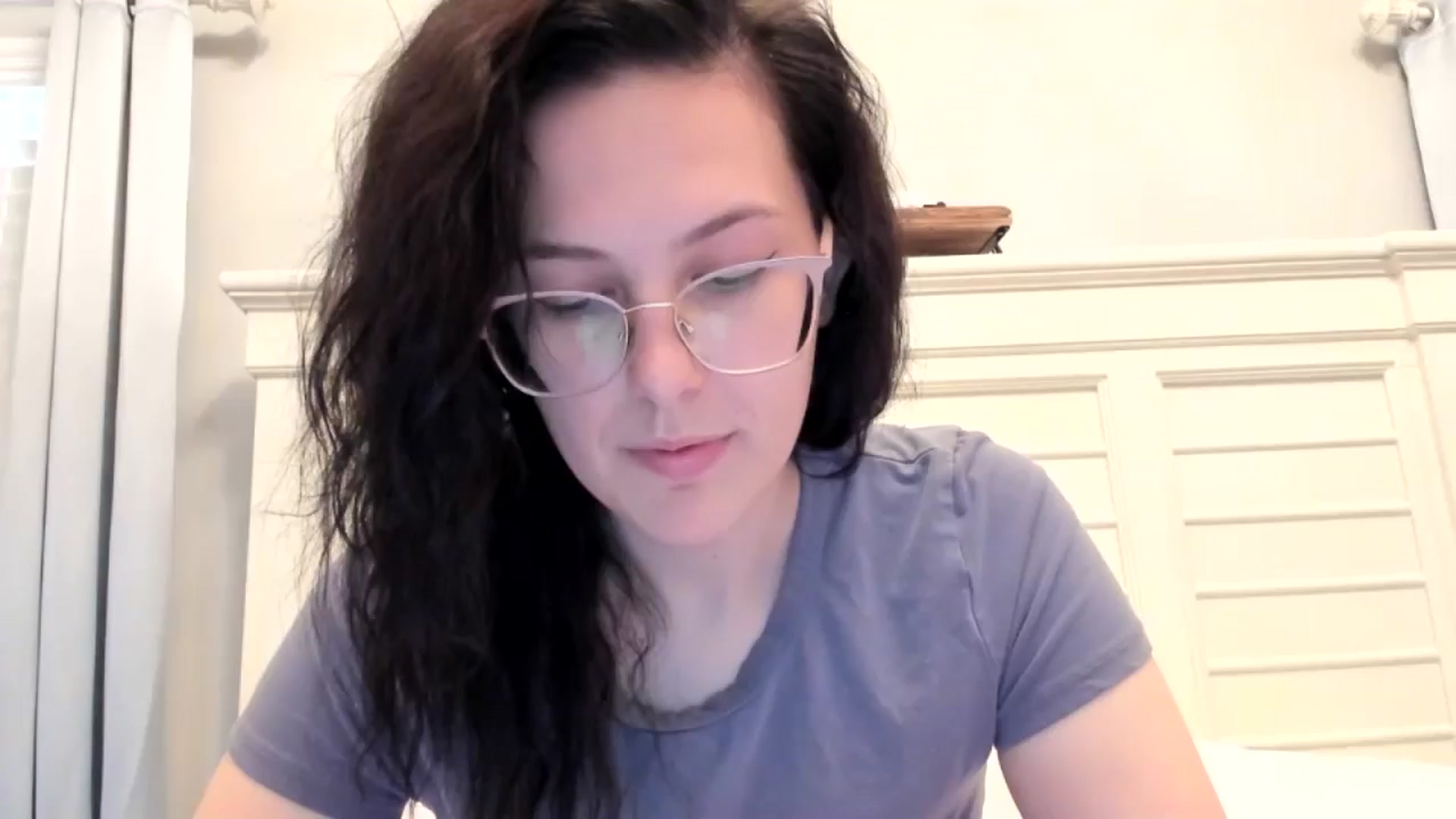 Gallery image thumbnail from luvbugv's myfreecams stream on, 05/01/2025, 18:31 image 20 of 20