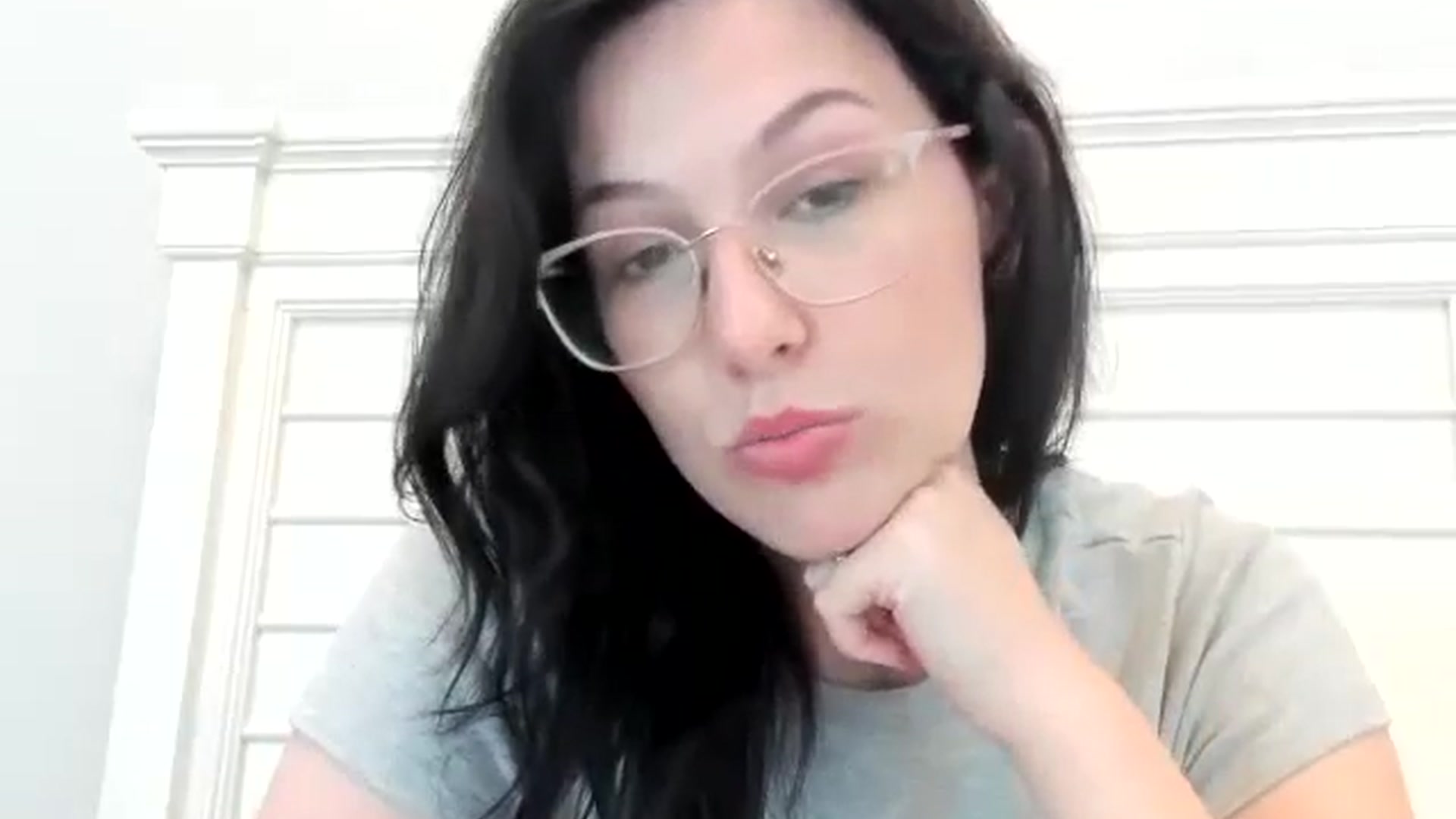 Gallery image thumbnail from luvbugv's myfreecams stream on, 07/07/2025, 18:06 image 11 of 20