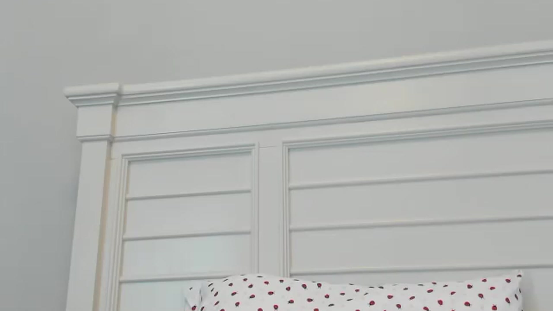Gallery image thumbnail from luvbugv's myfreecams stream on, 07/07/2025, 18:06 image 1 of 20