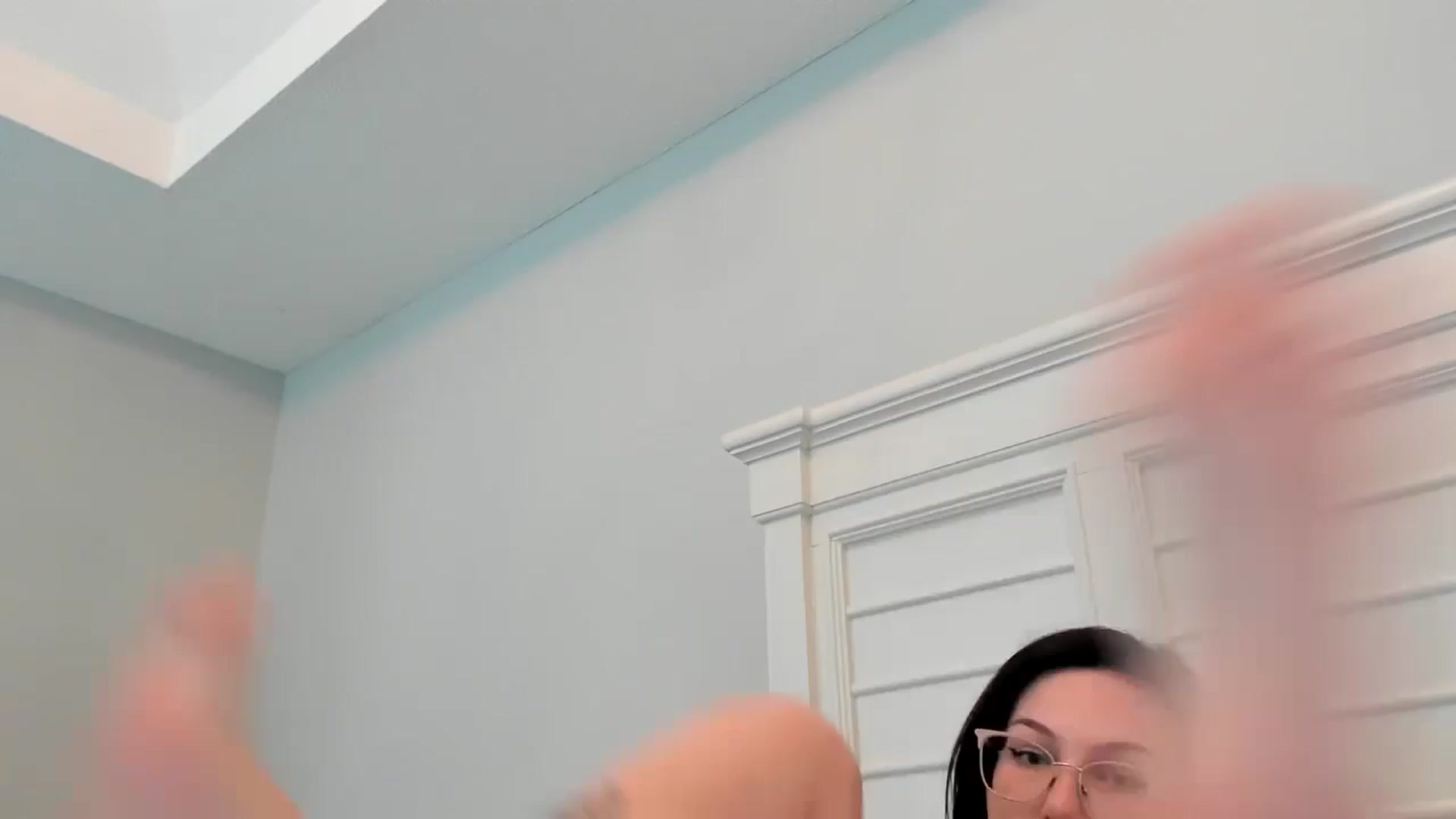 Gallery image thumbnail from luvbugv's myfreecams stream on, 07/08/2025, 16:48 image 1 of 20