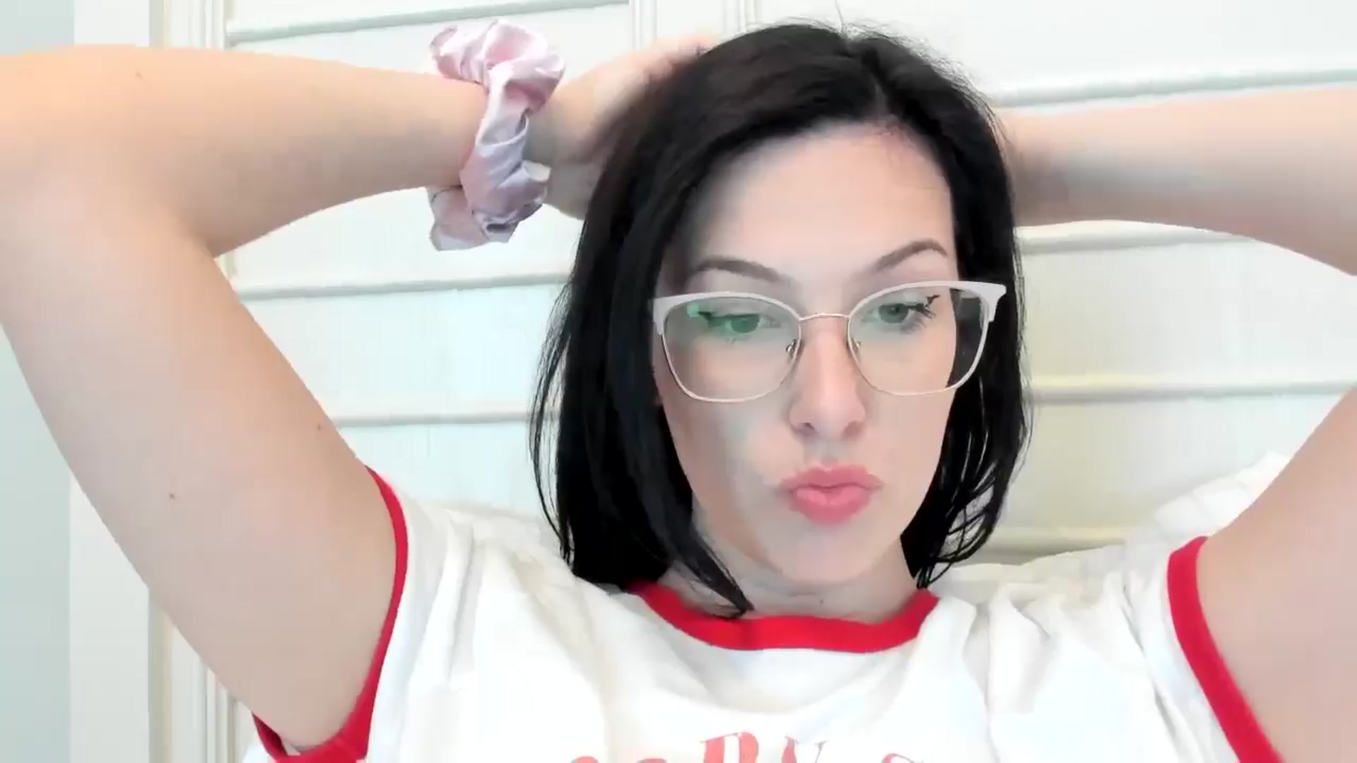 Gallery image thumbnail from luvbugv's myfreecams stream on, 07/08/2025, 16:48 image 5 of 20