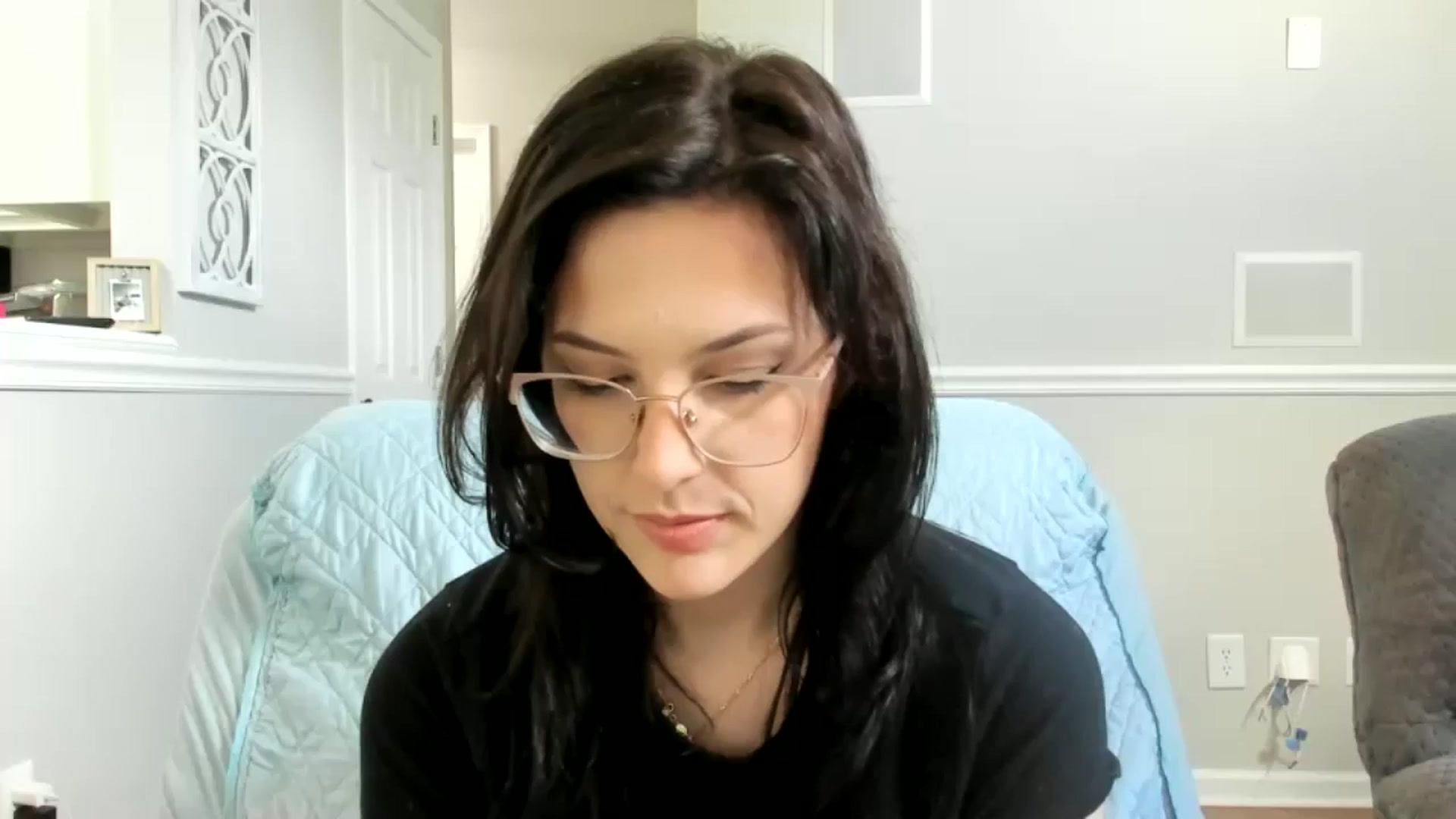 Gallery image thumbnail from luvbugv's myfreecams stream on, 07/24/2025, 18:50 image 10 of 20