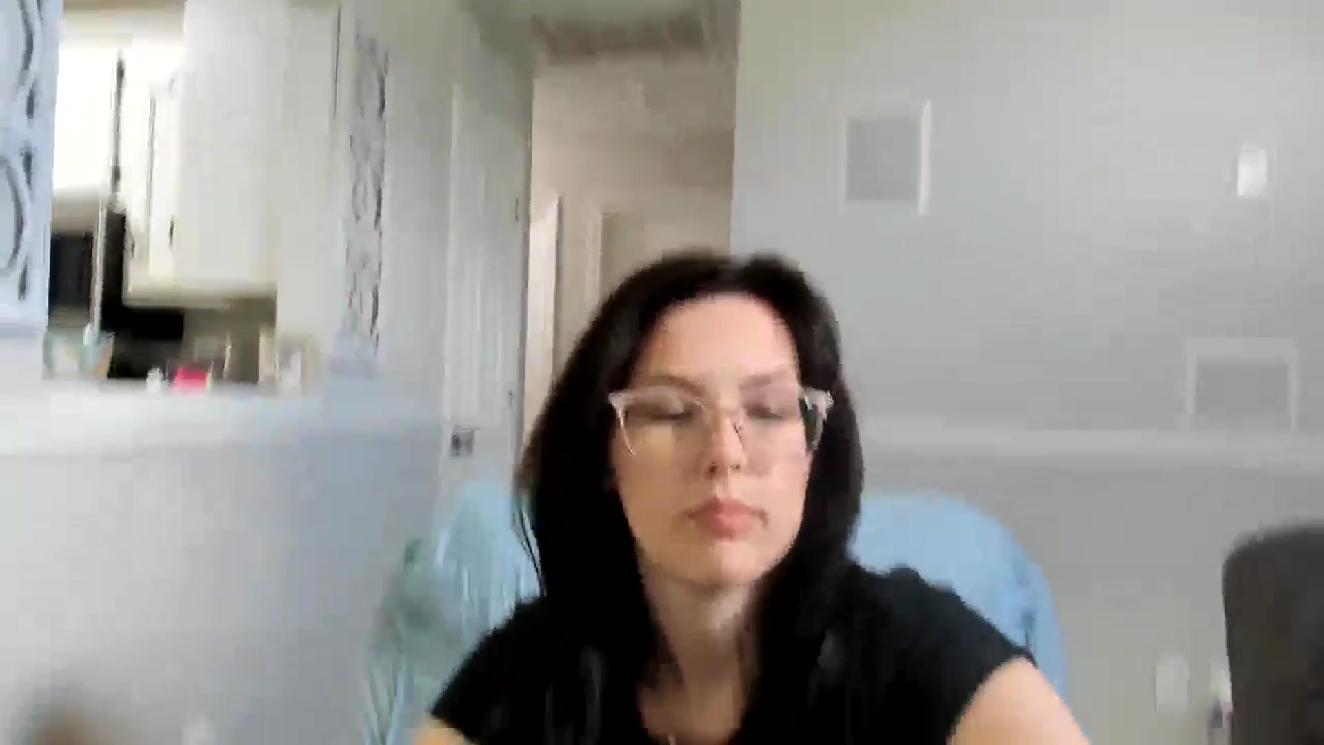 Gallery image thumbnail from luvbugv's myfreecams stream on, 07/24/2025, 18:50 image 11 of 20