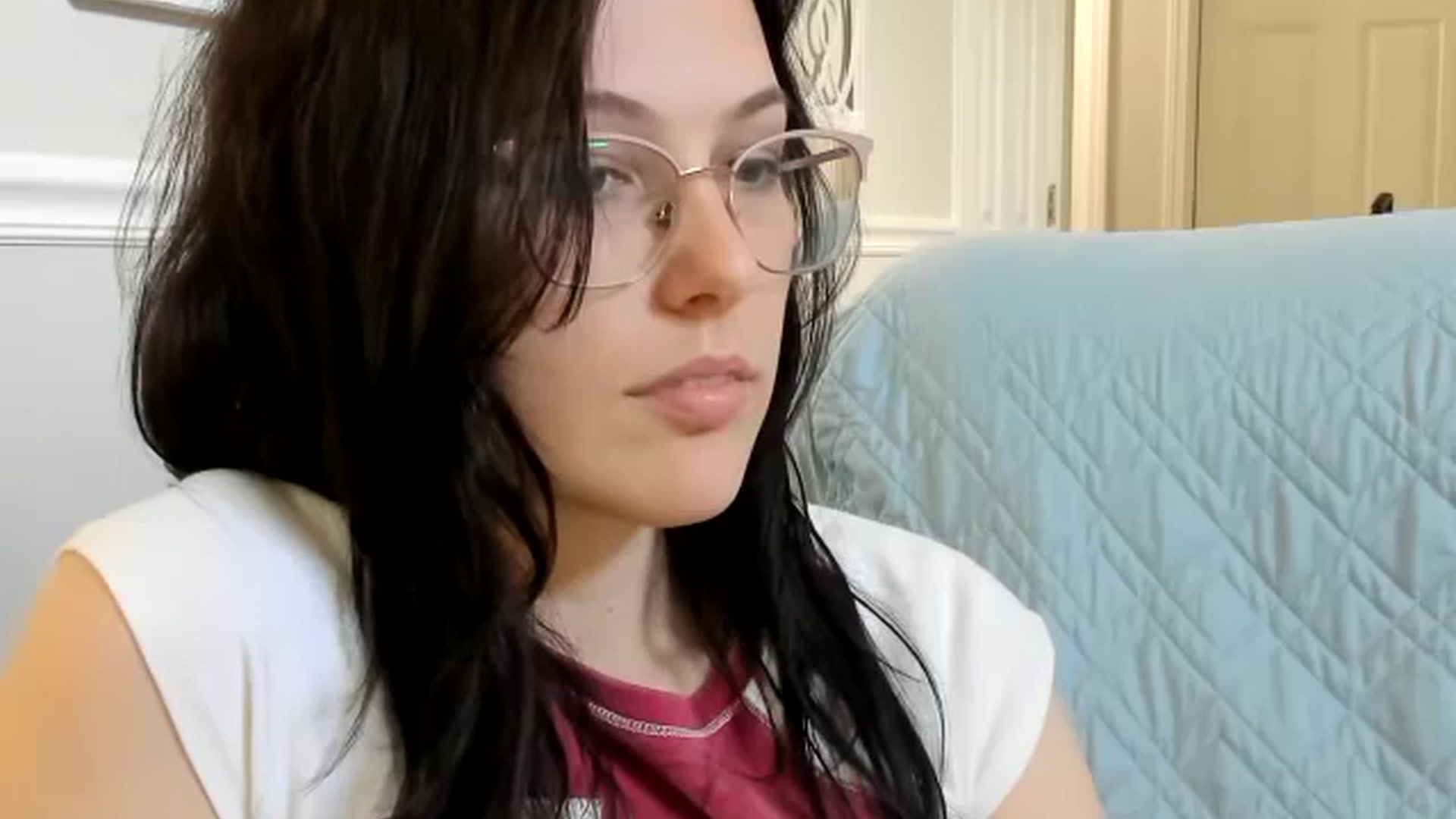 Gallery image thumbnail from luvbugv's myfreecams stream on, 07/26/2025, 19:29 image 13 of 20
