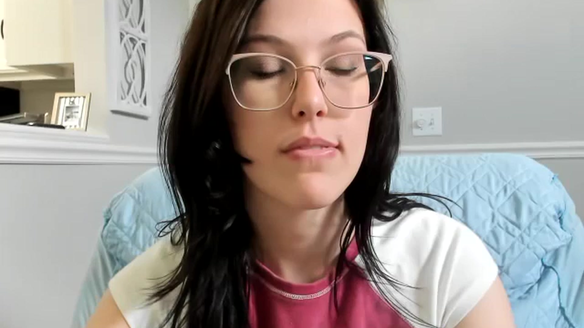 Gallery image thumbnail from luvbugv's myfreecams stream on, 07/26/2025, 19:29 image 6 of 20