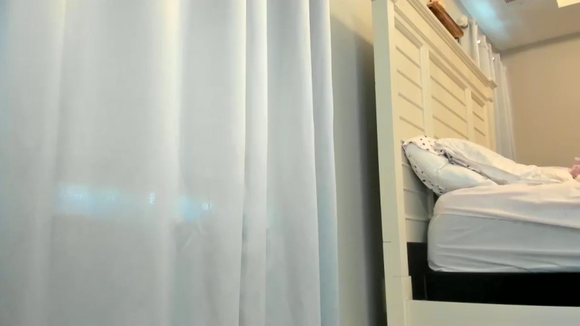 Gallery image thumbnail from luvbugv's myfreecams stream on, 07/28/2025, 17:50 image 3 of 20