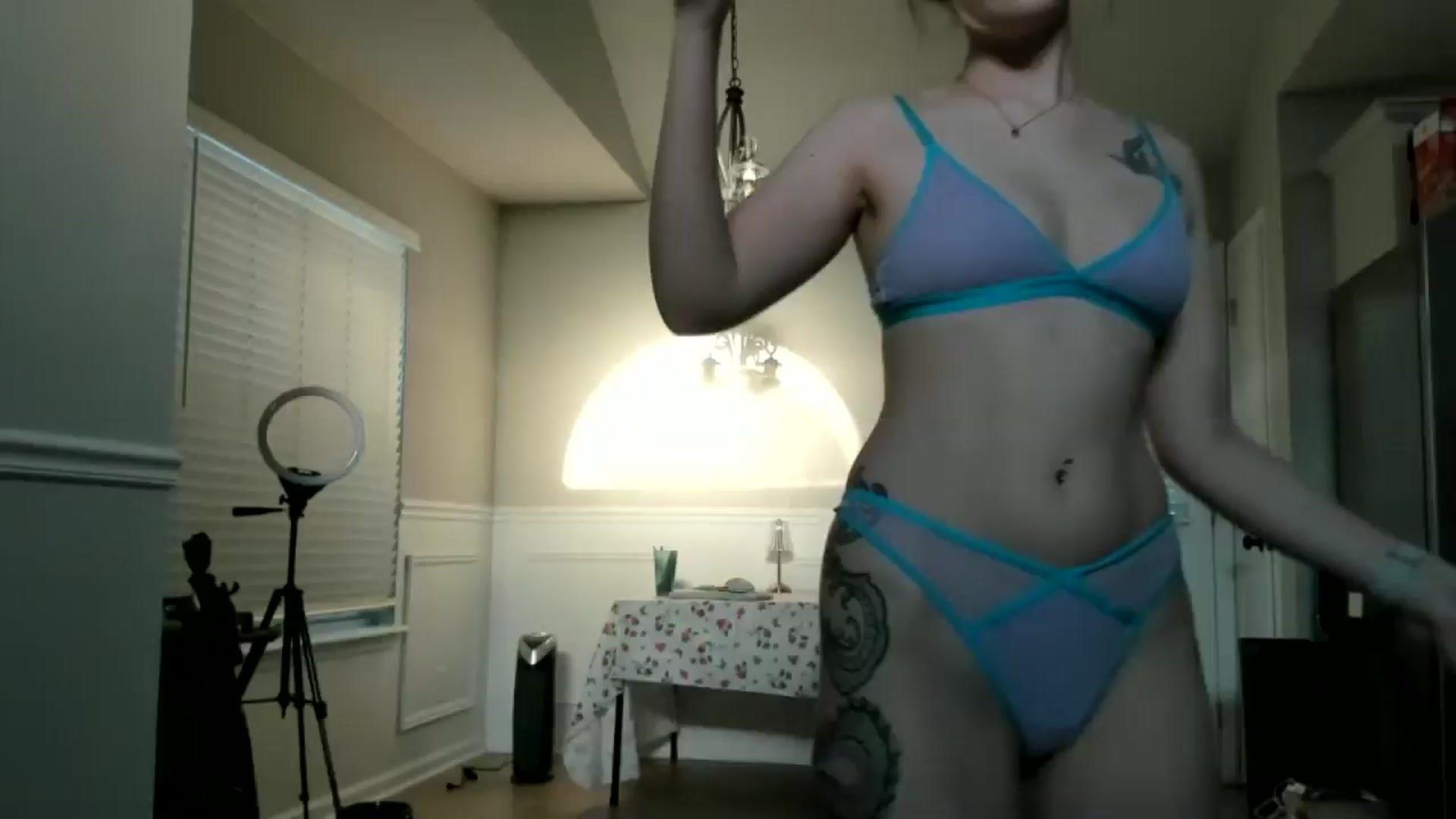 Gallery image thumbnail from luvbugv's myfreecams stream on, 08/21/2025, 12:02 image 1 of 20