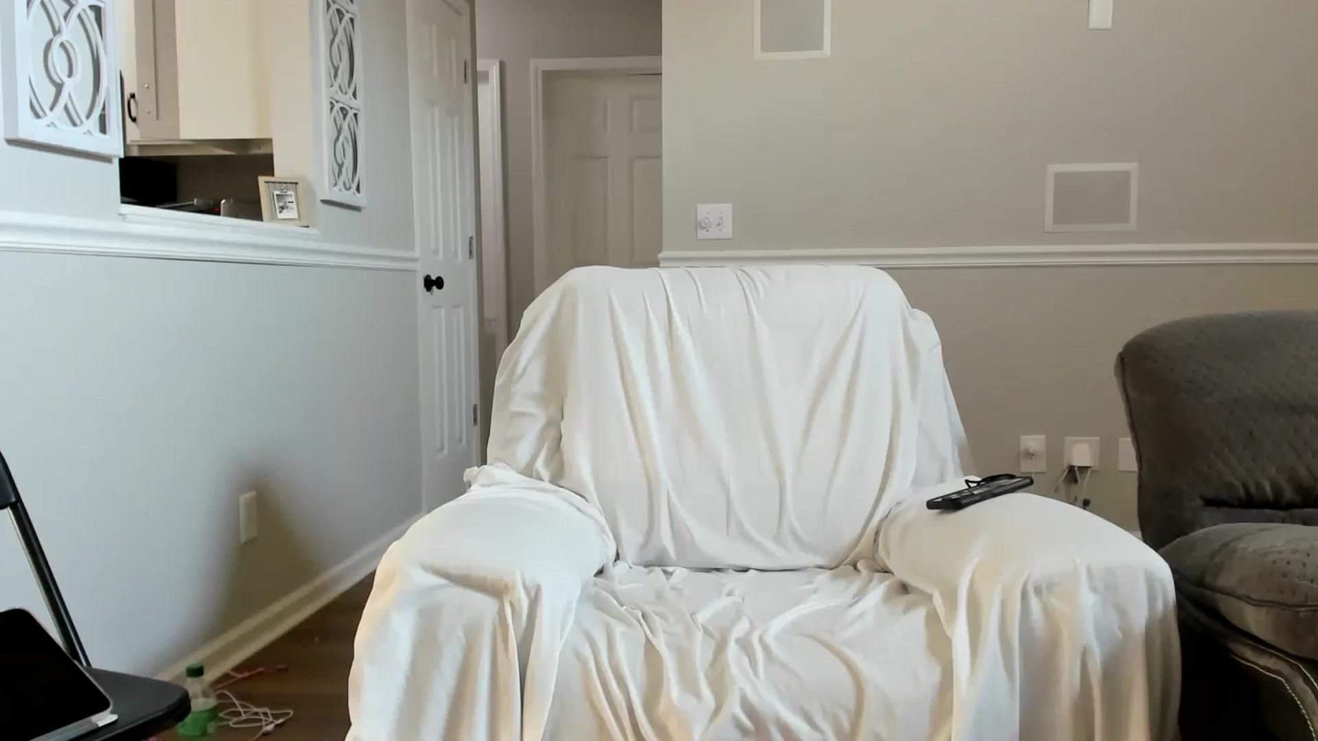 Gallery image thumbnail from luvbugv's myfreecams stream on, 08/21/2025, 12:51 image 7 of 20