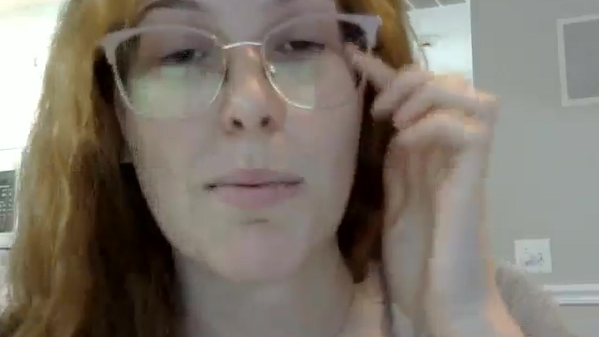 Gallery image thumbnail from luvbugv's myfreecams stream on, 12/10/2025, 01:51 image 5 of 20